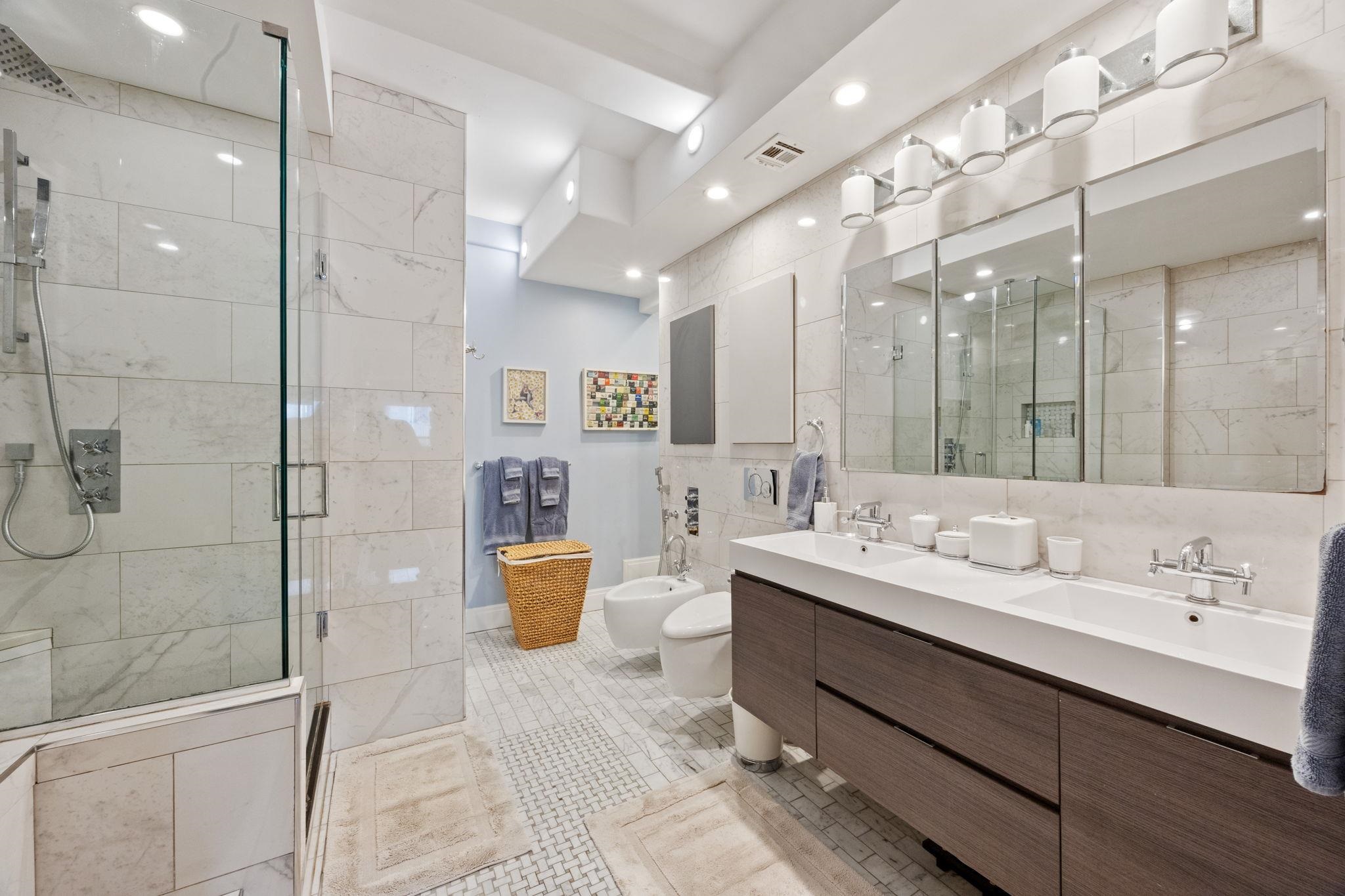 1 GREENE ST Unit: 704