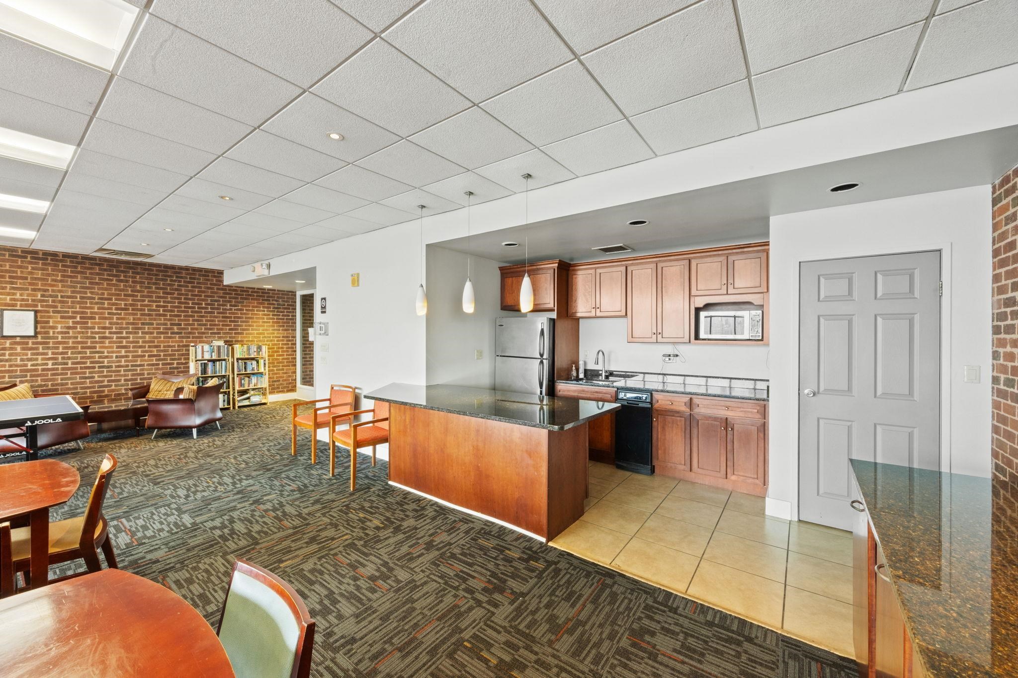 1 GREENE ST Unit: 704