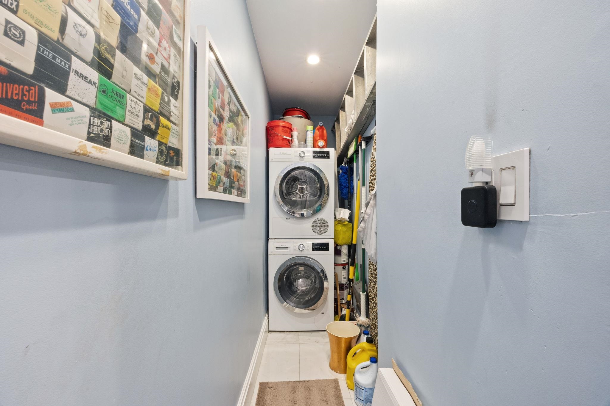 1 GREENE ST Unit: 704