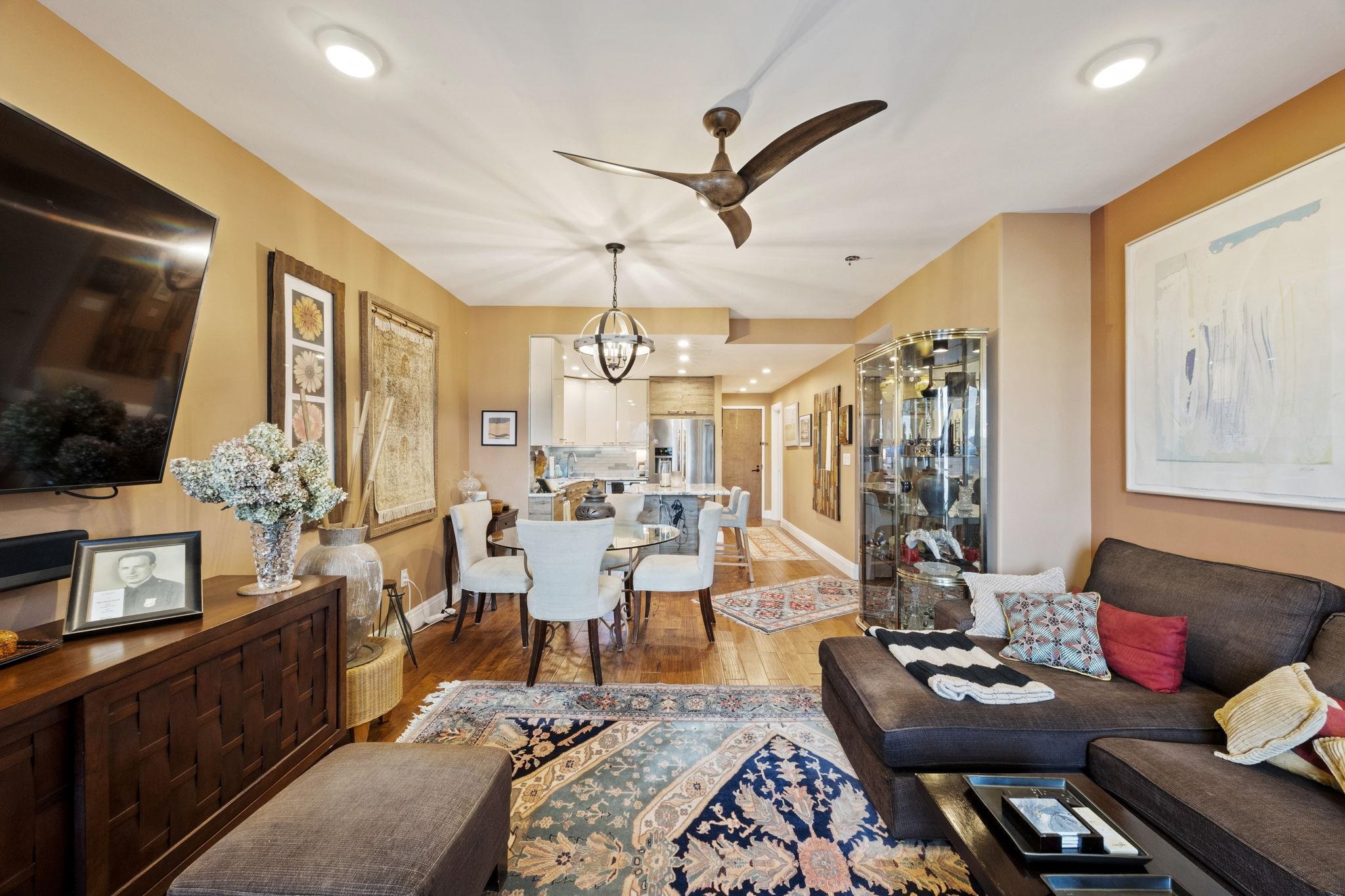 1 GREENE ST Unit: 704