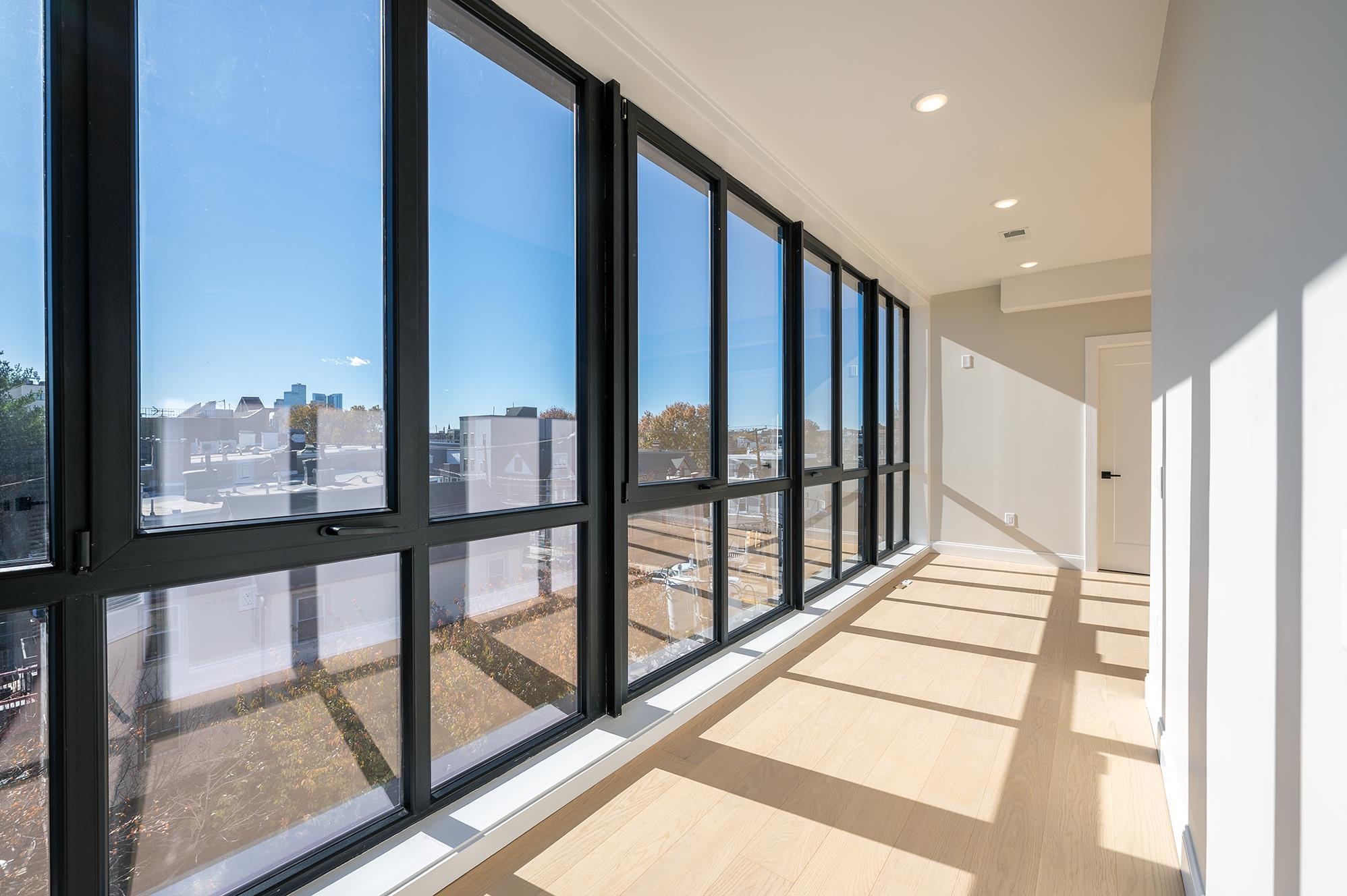 10 SOUTH ST Unit: 201