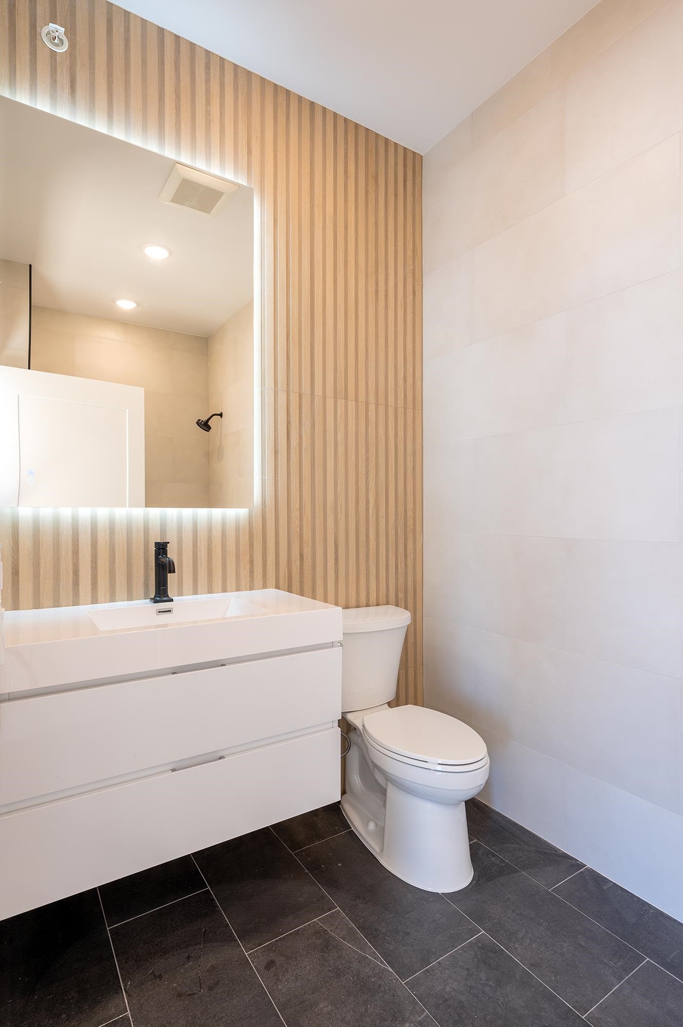 10 SOUTH ST Unit: 201