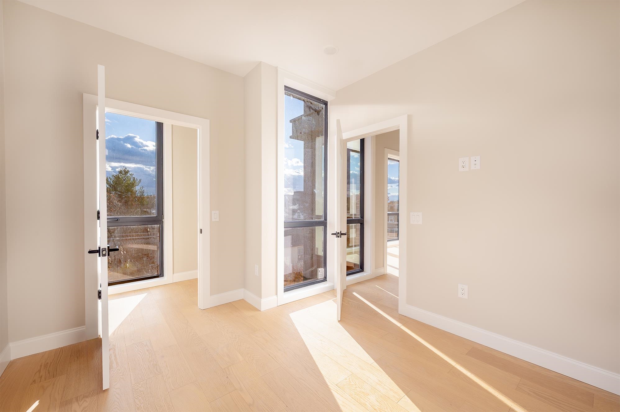 10 SOUTH ST Unit: 201