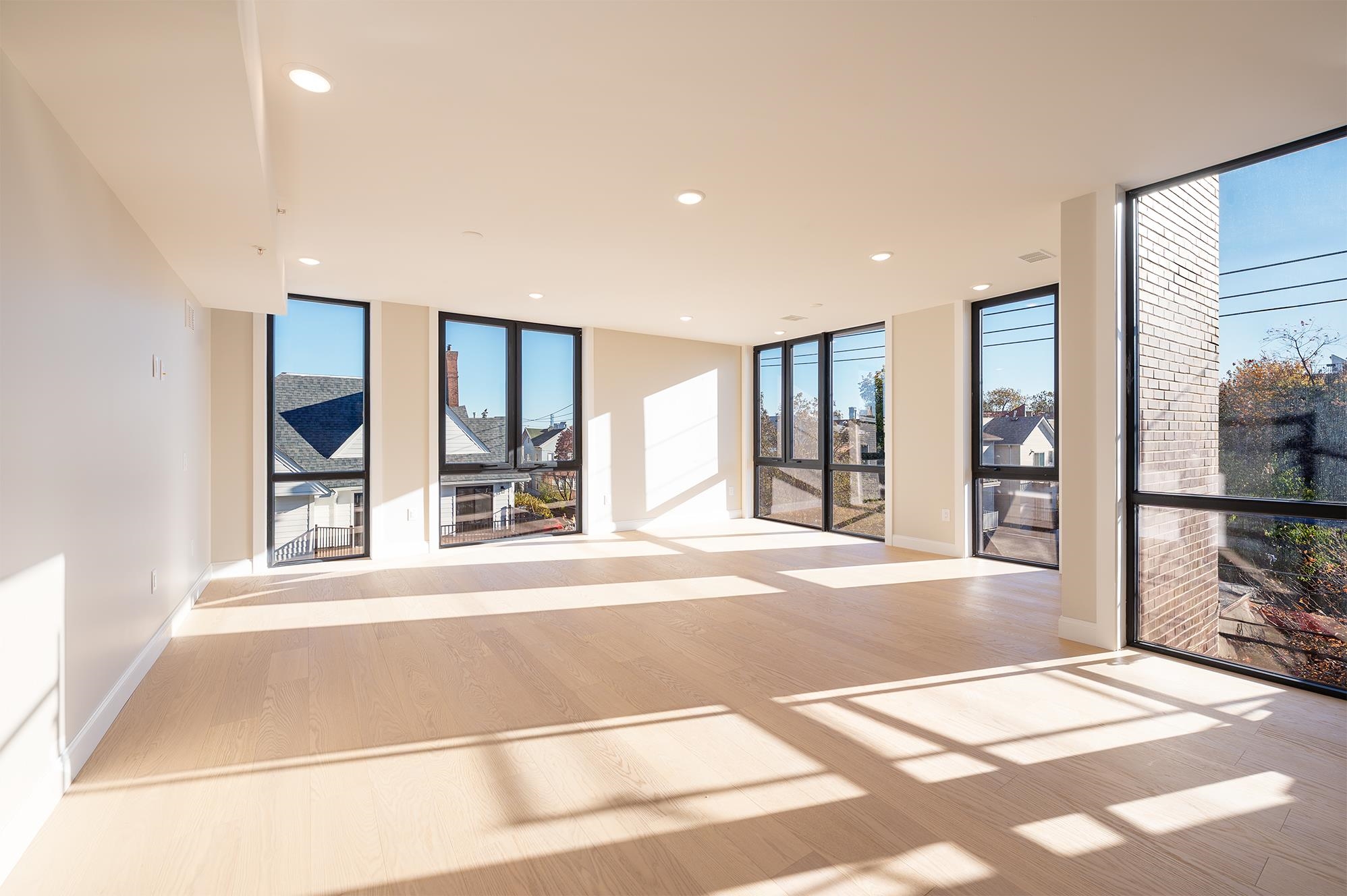 10 SOUTH ST Unit: 201