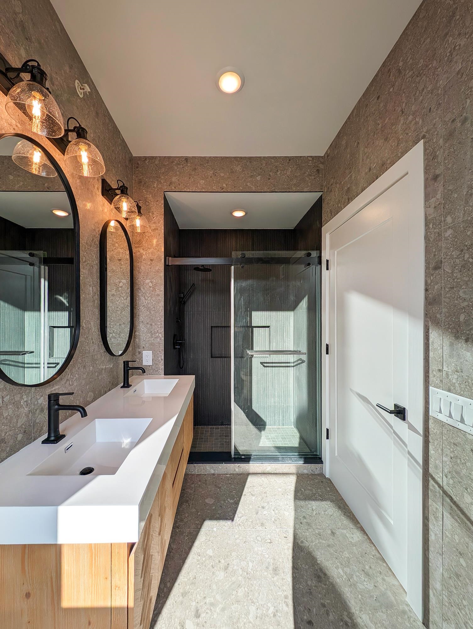 10 SOUTH ST Unit: 201