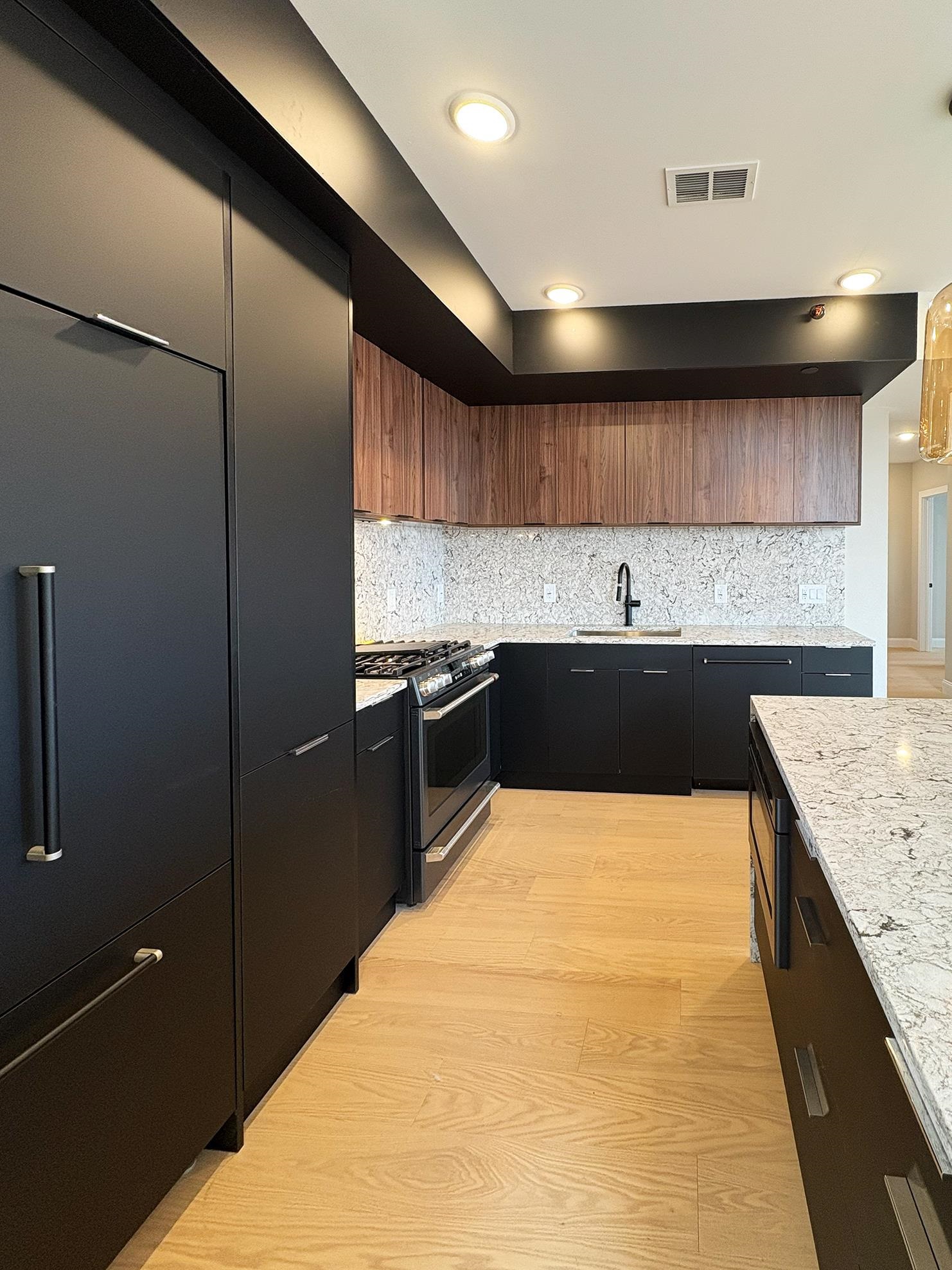 10 SOUTH ST Unit: 201