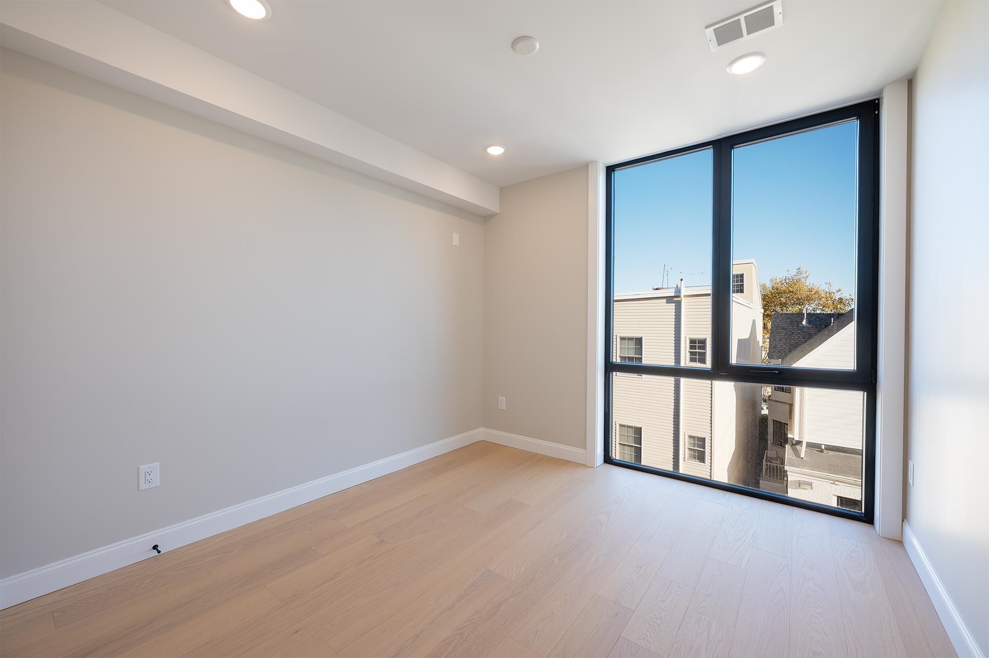 10 SOUTH ST Unit: 201