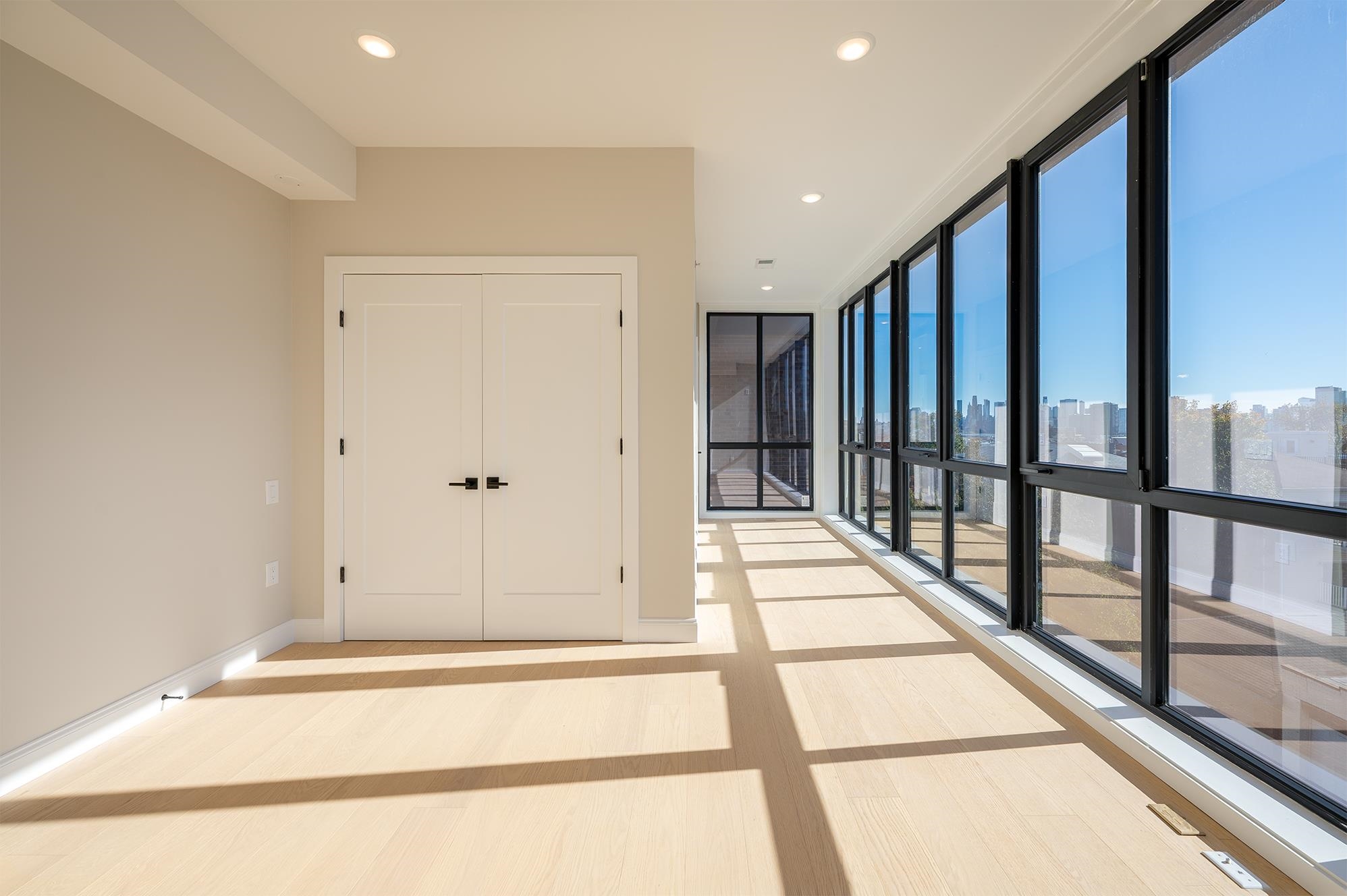10 SOUTH ST Unit: 201