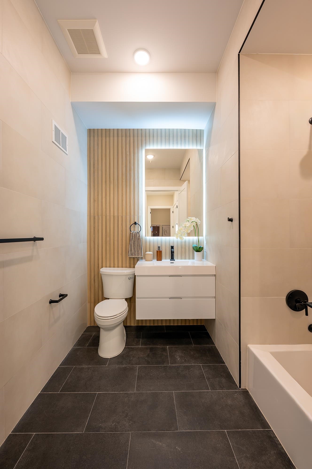 10 SOUTH ST Unit: 201