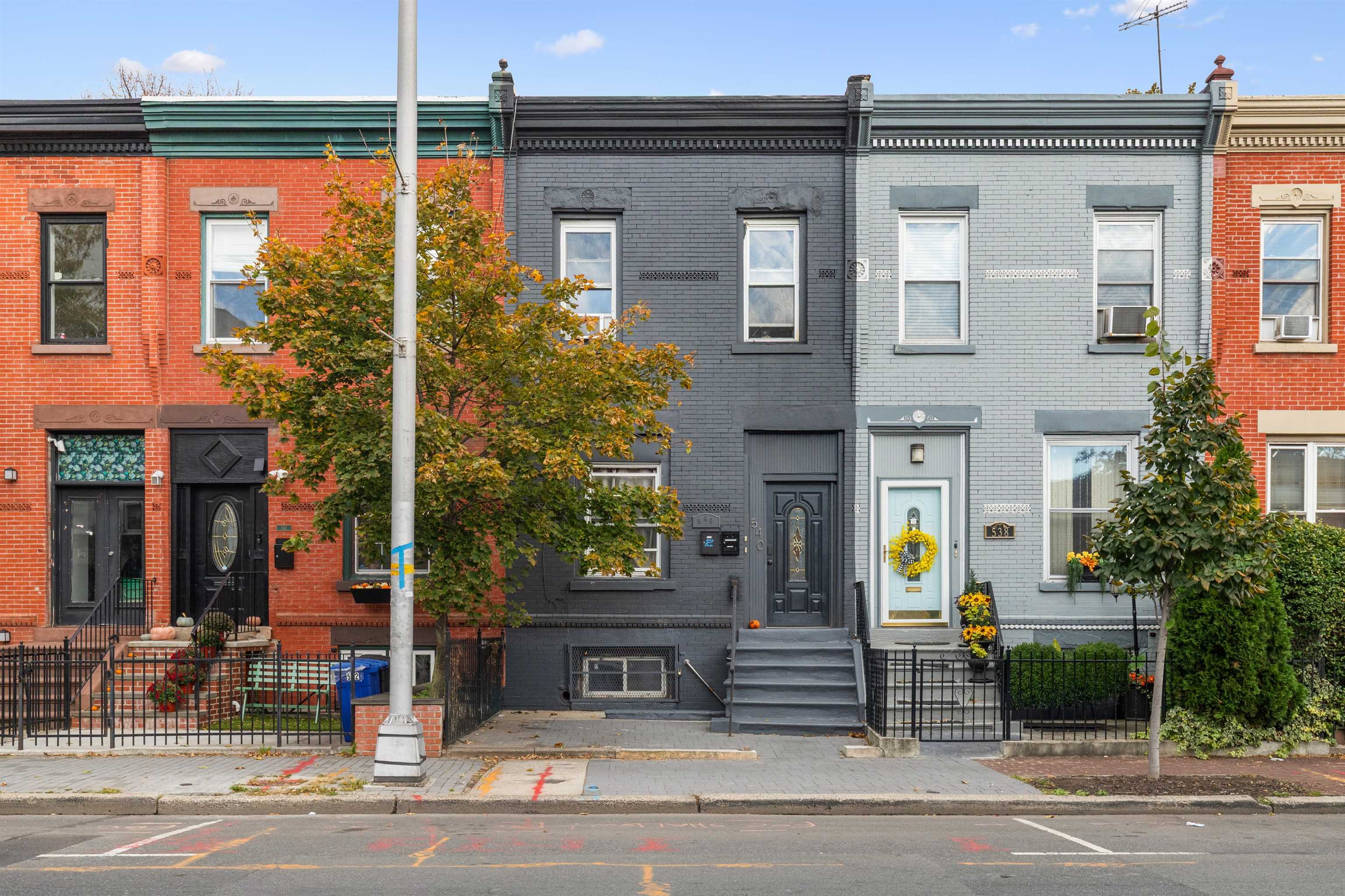 540 MARTIN LUTHER KING JR DR