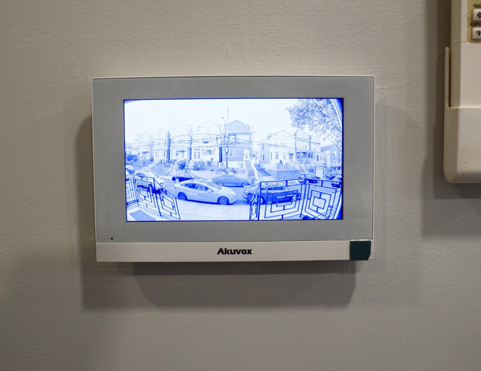 126 RANDOLPH AVE Unit: 1B