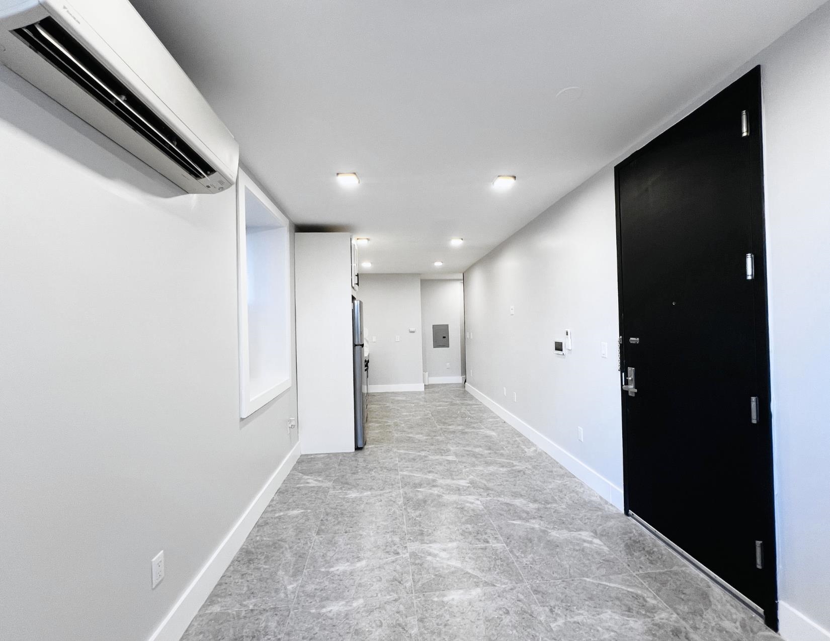 126 RANDOLPH AVE Unit: 1B