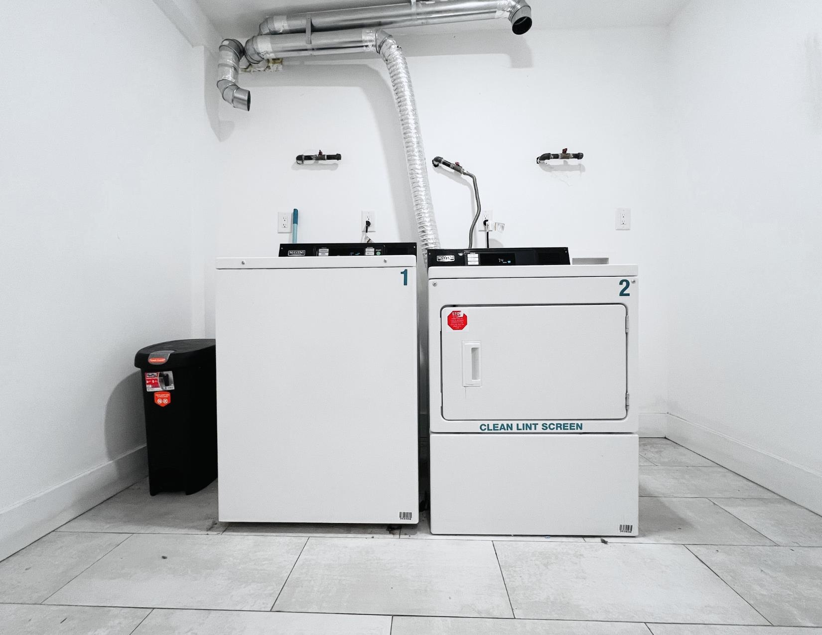 126 RANDOLPH AVE Unit: 1B