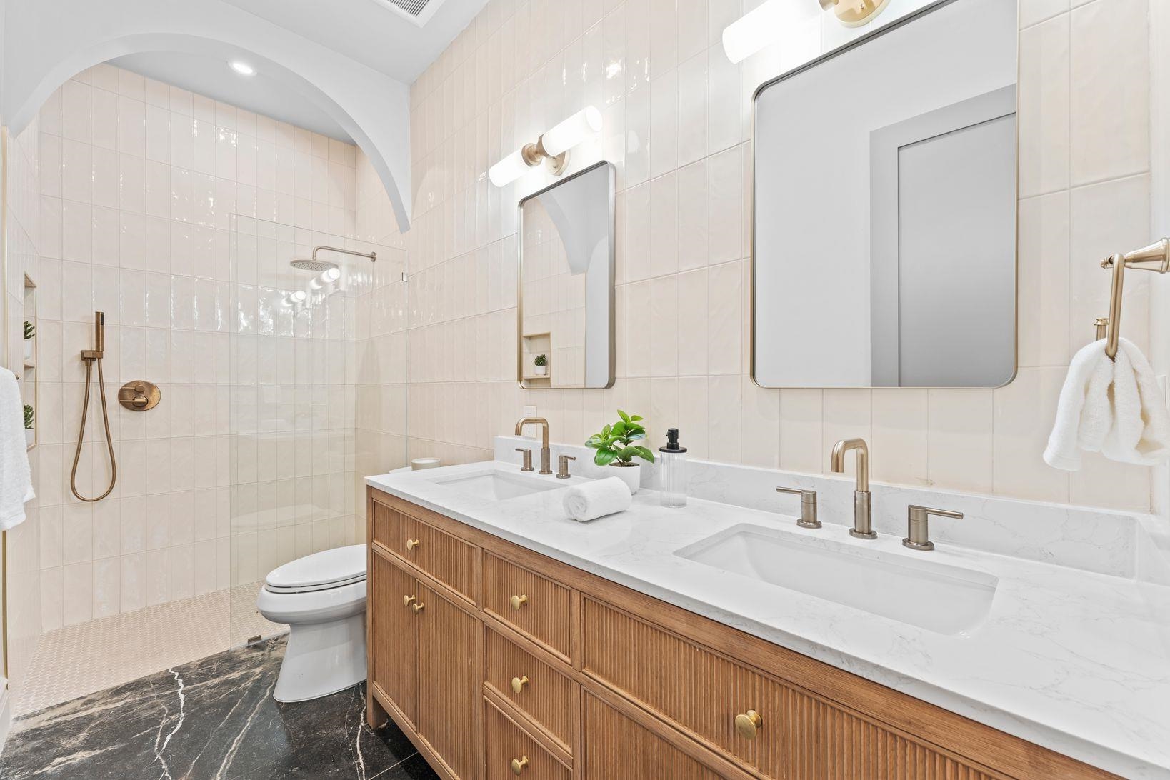 83 LIBERTY PL Unit: 1