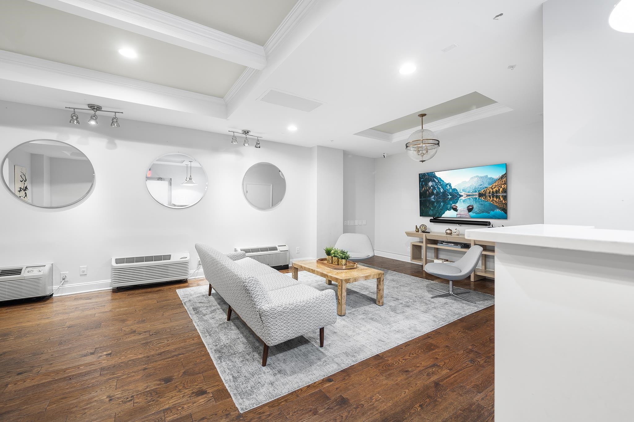 100 MANHATTAN AVE Unit: 416