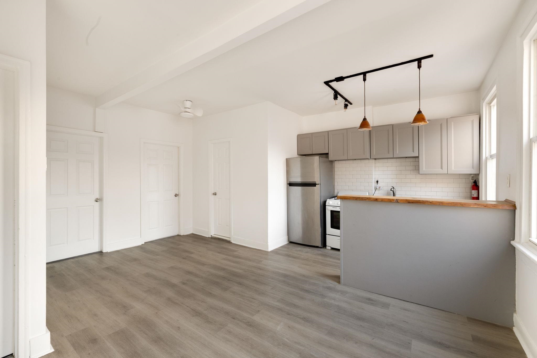 169 HALLADAY ST Unit: 2