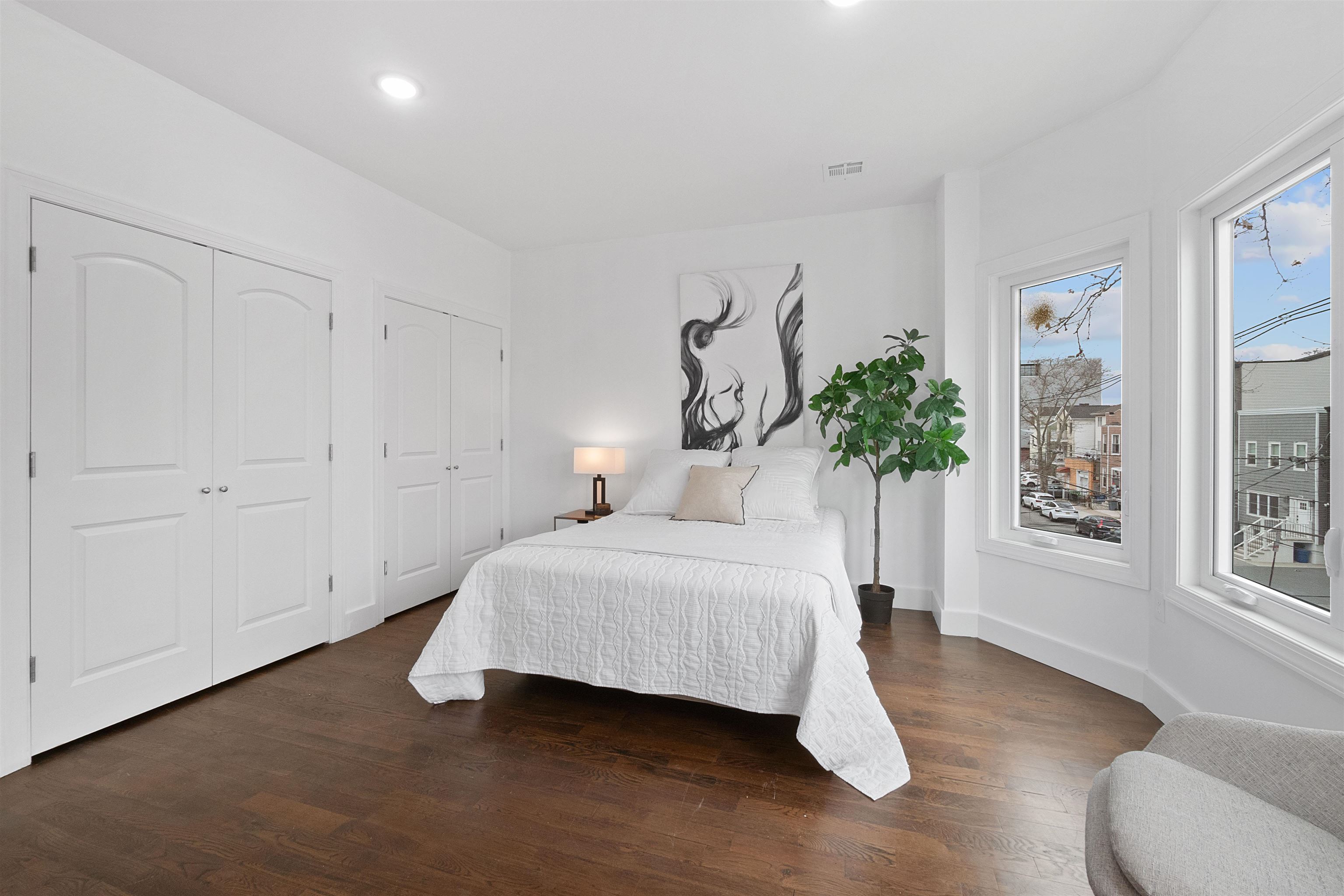 111 CHARLES ST Unit: 2