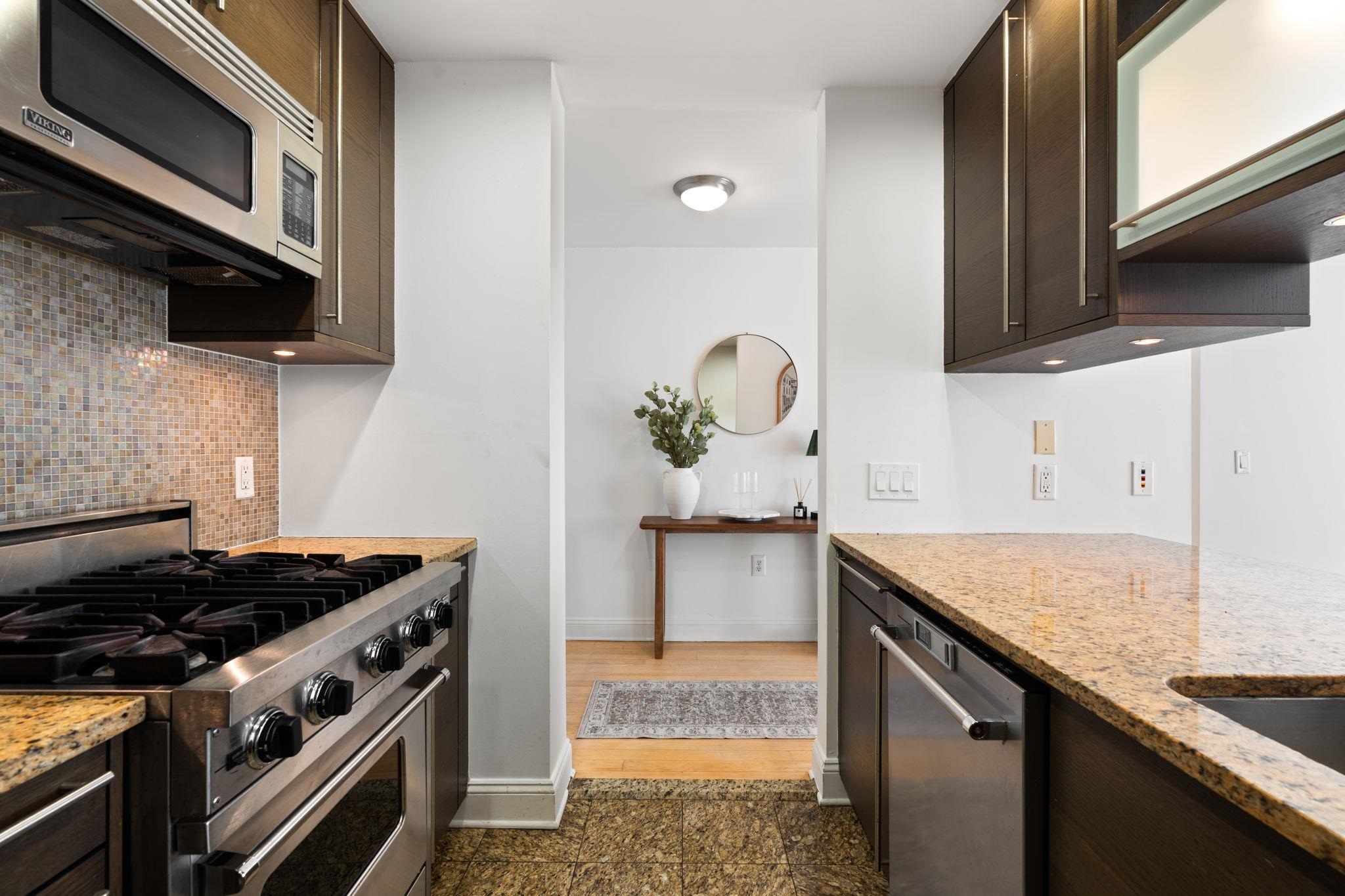 10 REGENT ST Unit: 501