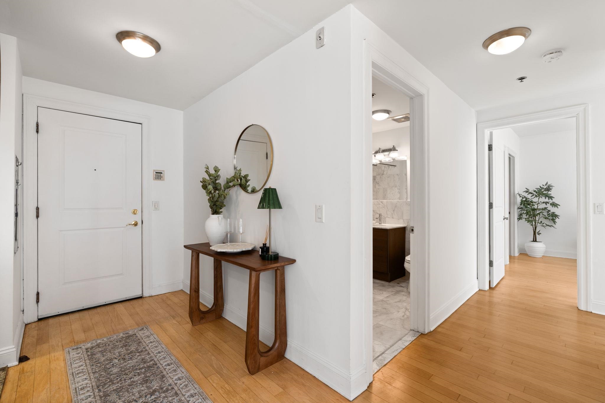 10 REGENT ST Unit: 501