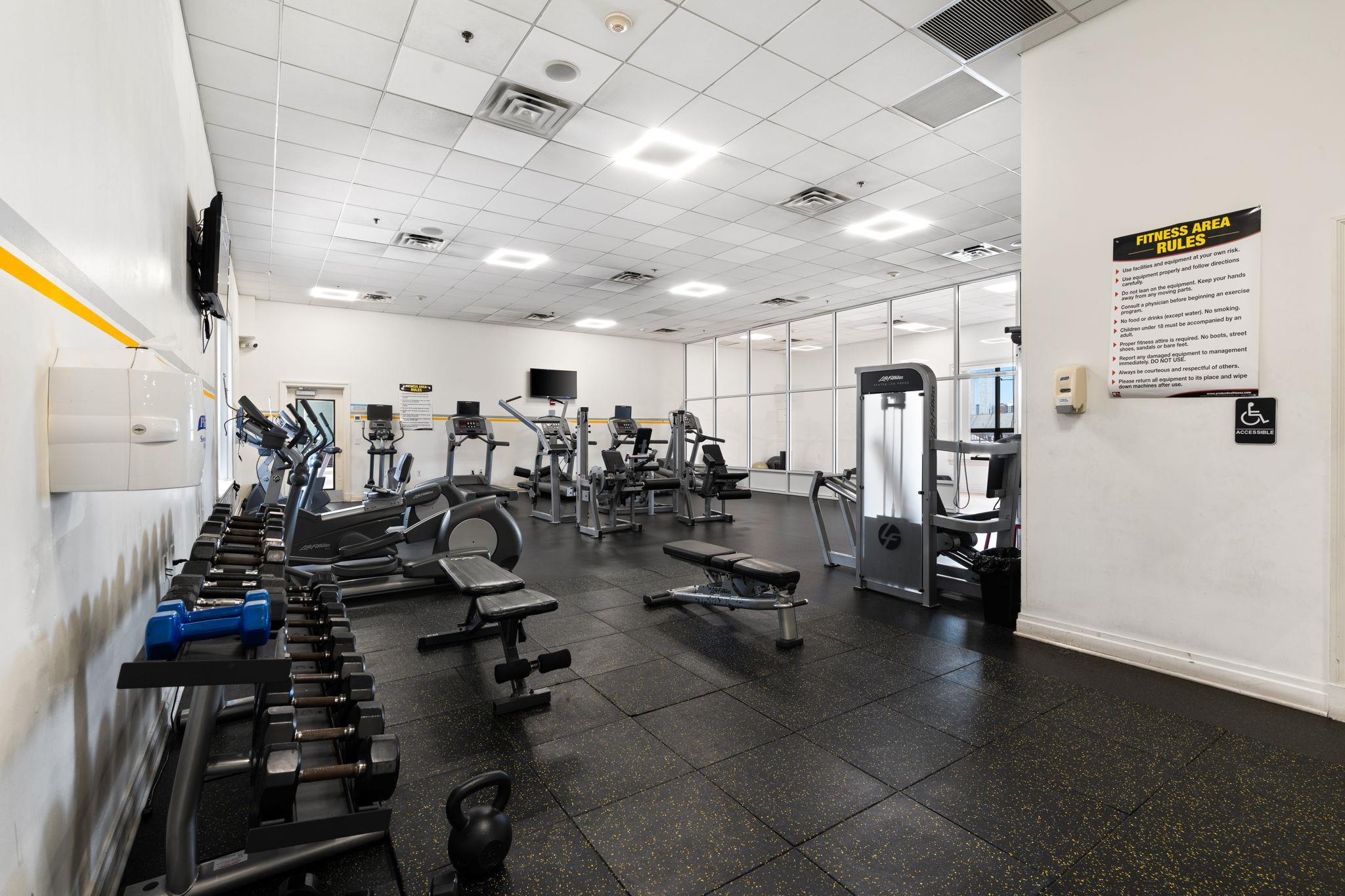 10 REGENT ST Unit: 501