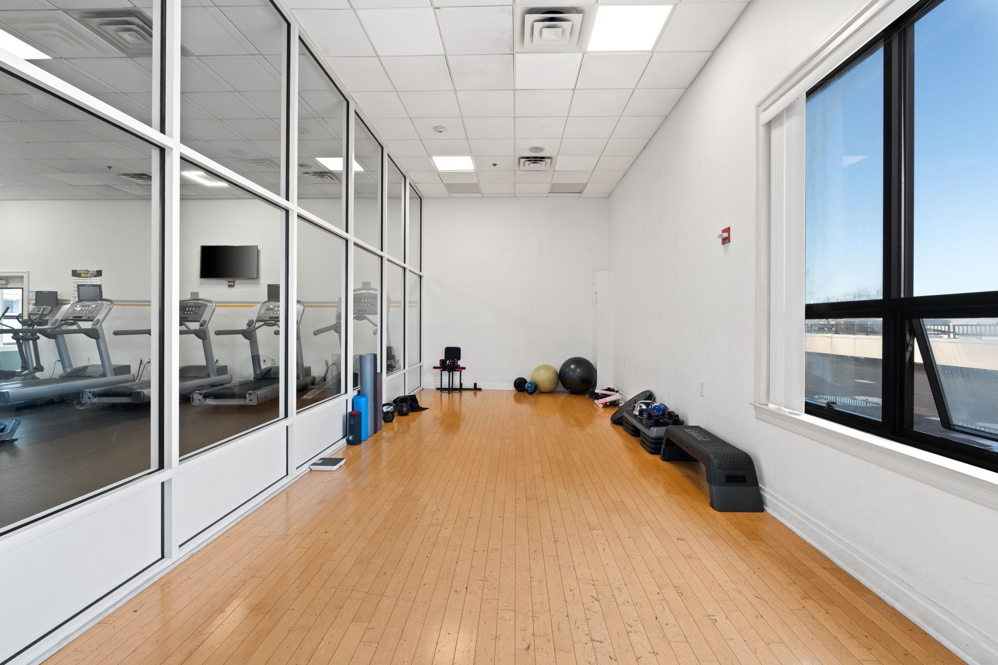 10 REGENT ST Unit: 501