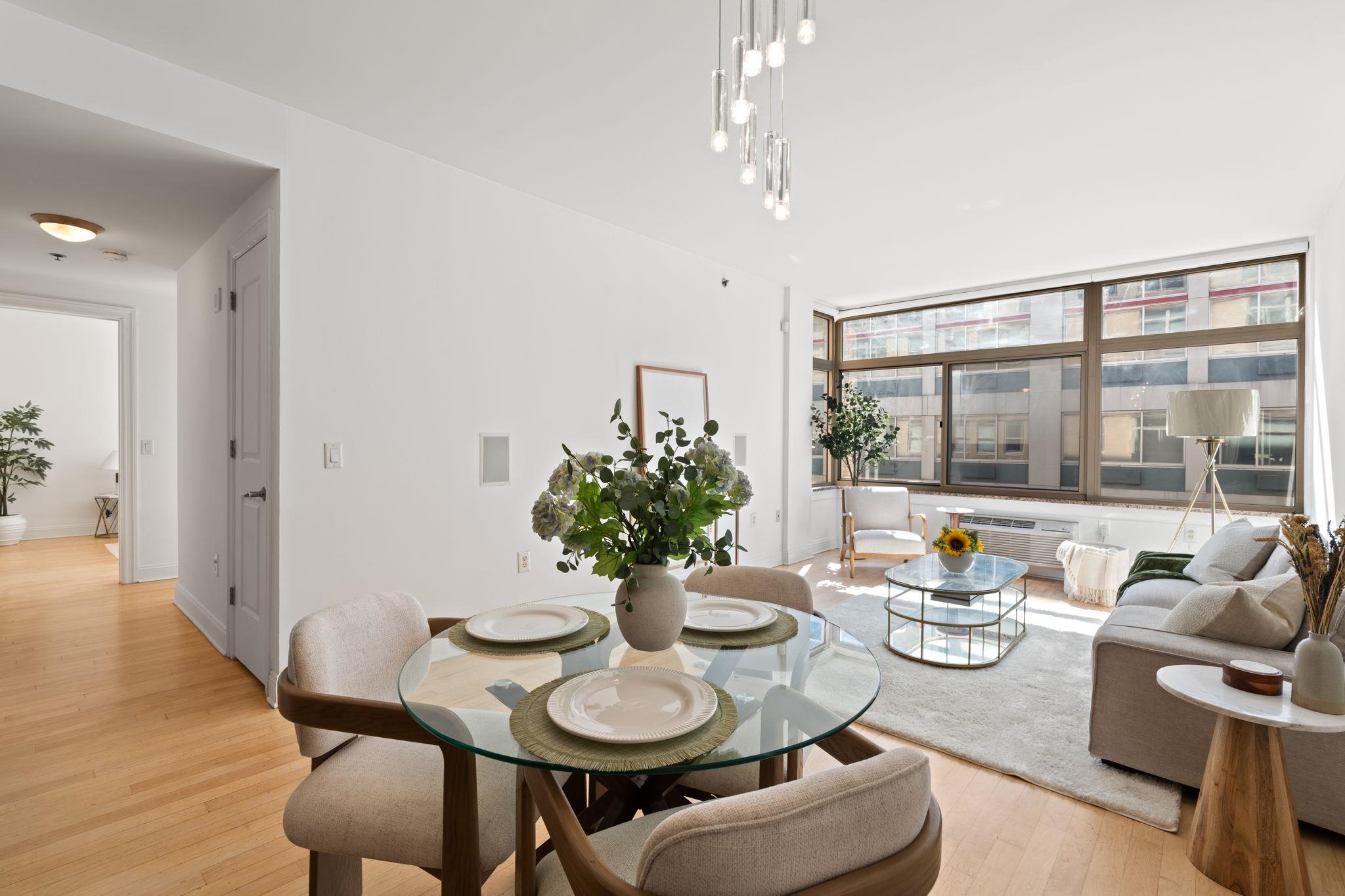 10 REGENT ST Unit: 501