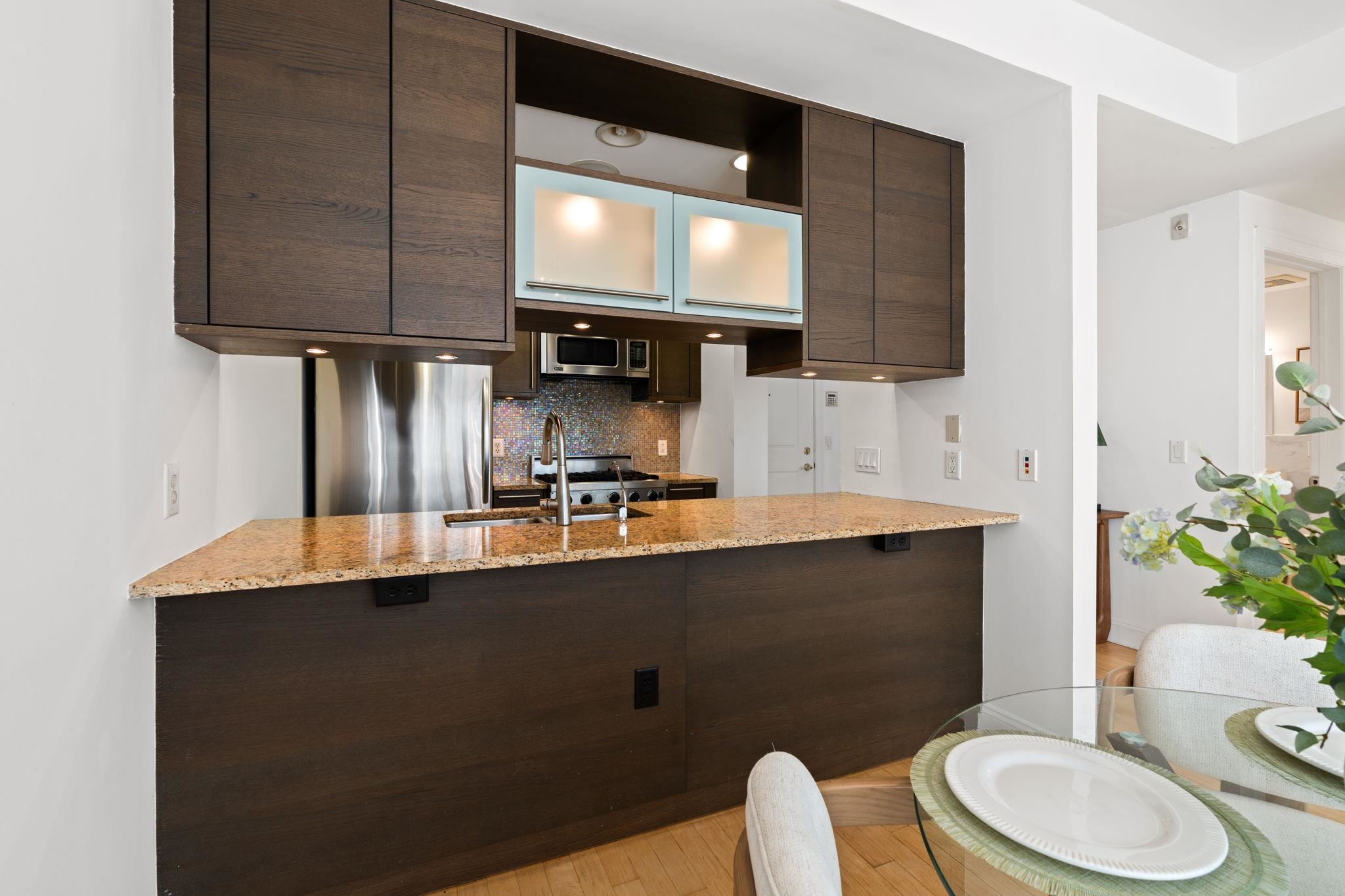 10 REGENT ST Unit: 501