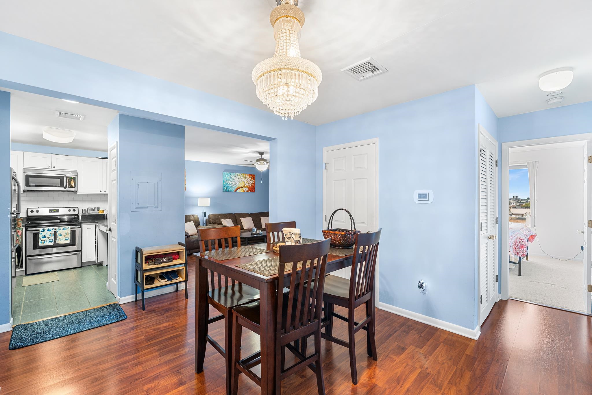 7430 JOHN F KENNEDY BLVD Unit: 403