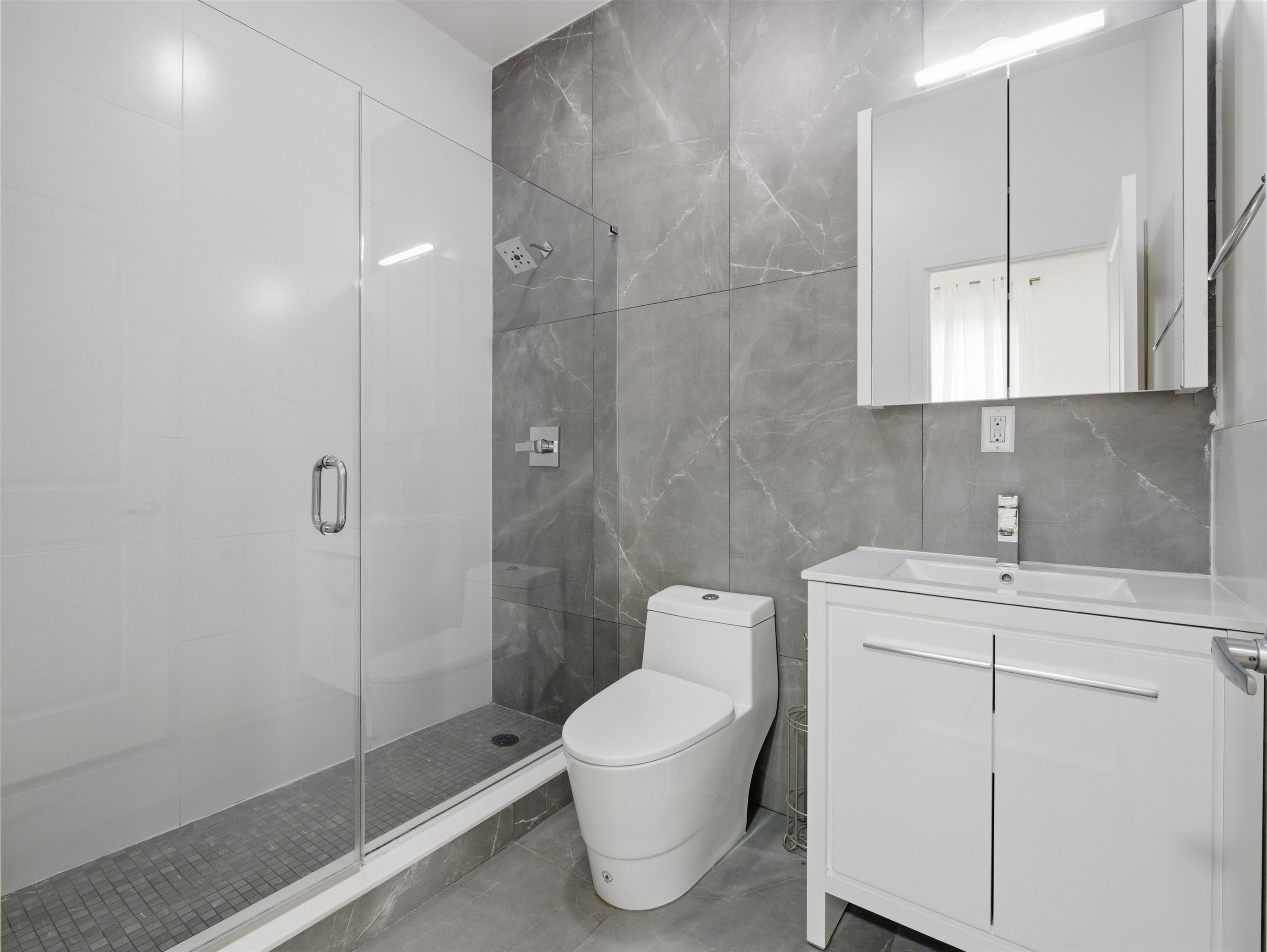 32 CHARLES ST Unit: 201