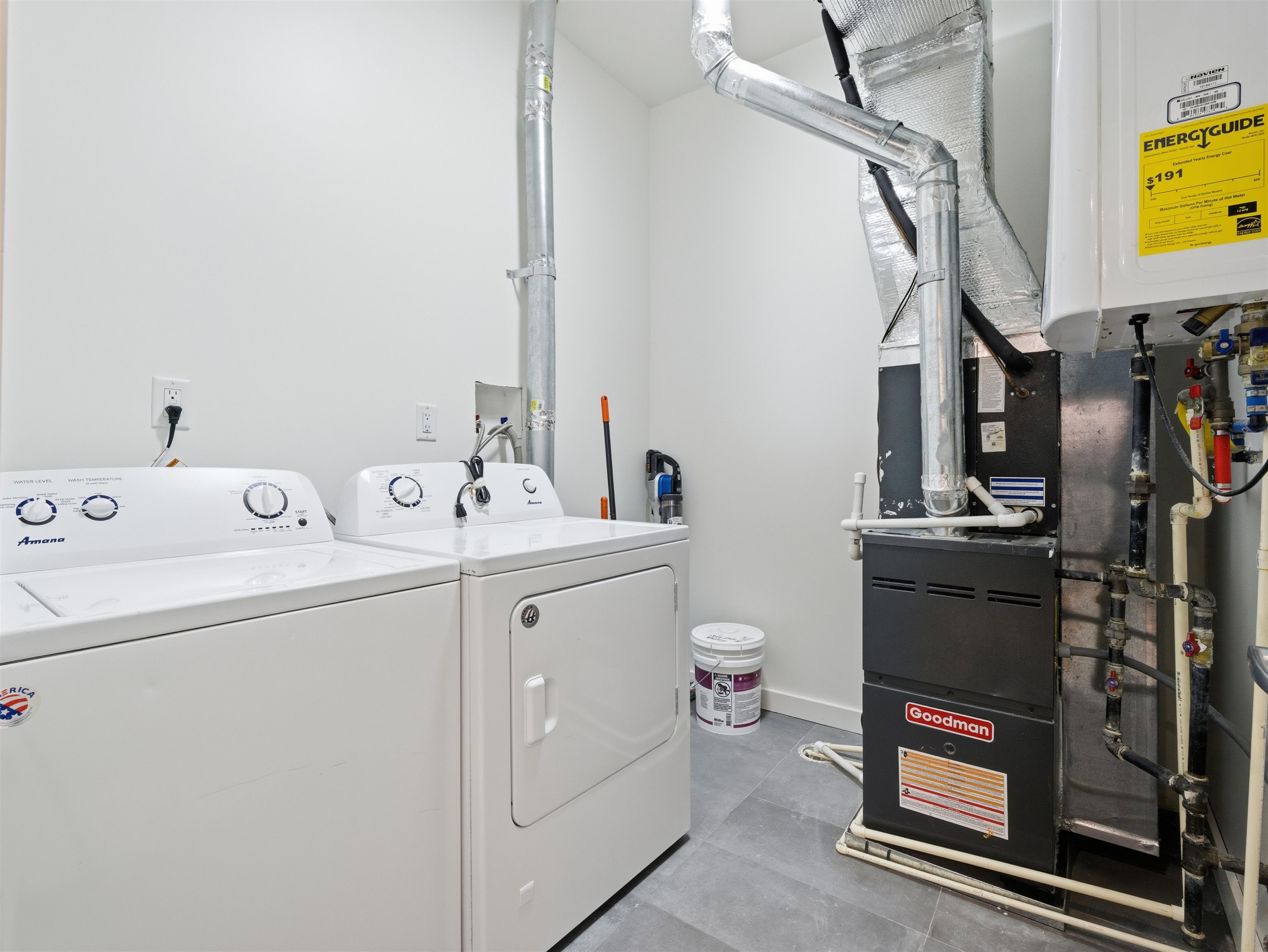 32 CHARLES ST Unit: 201