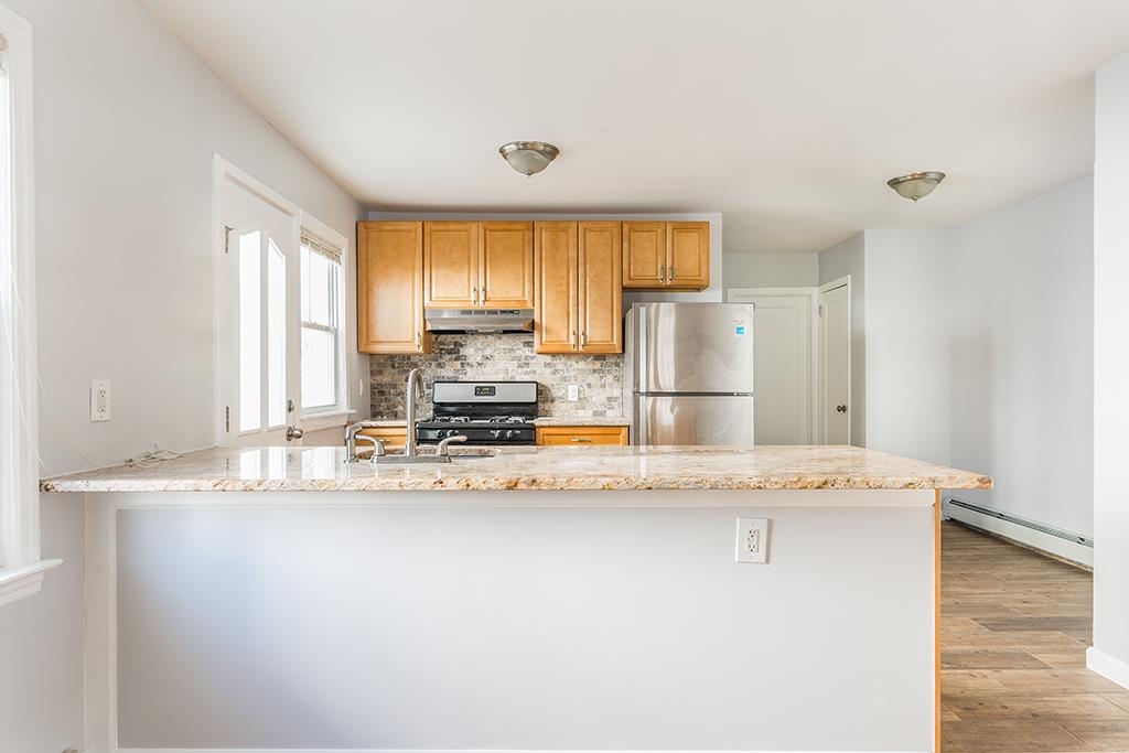 12 KELLY PARKWAY