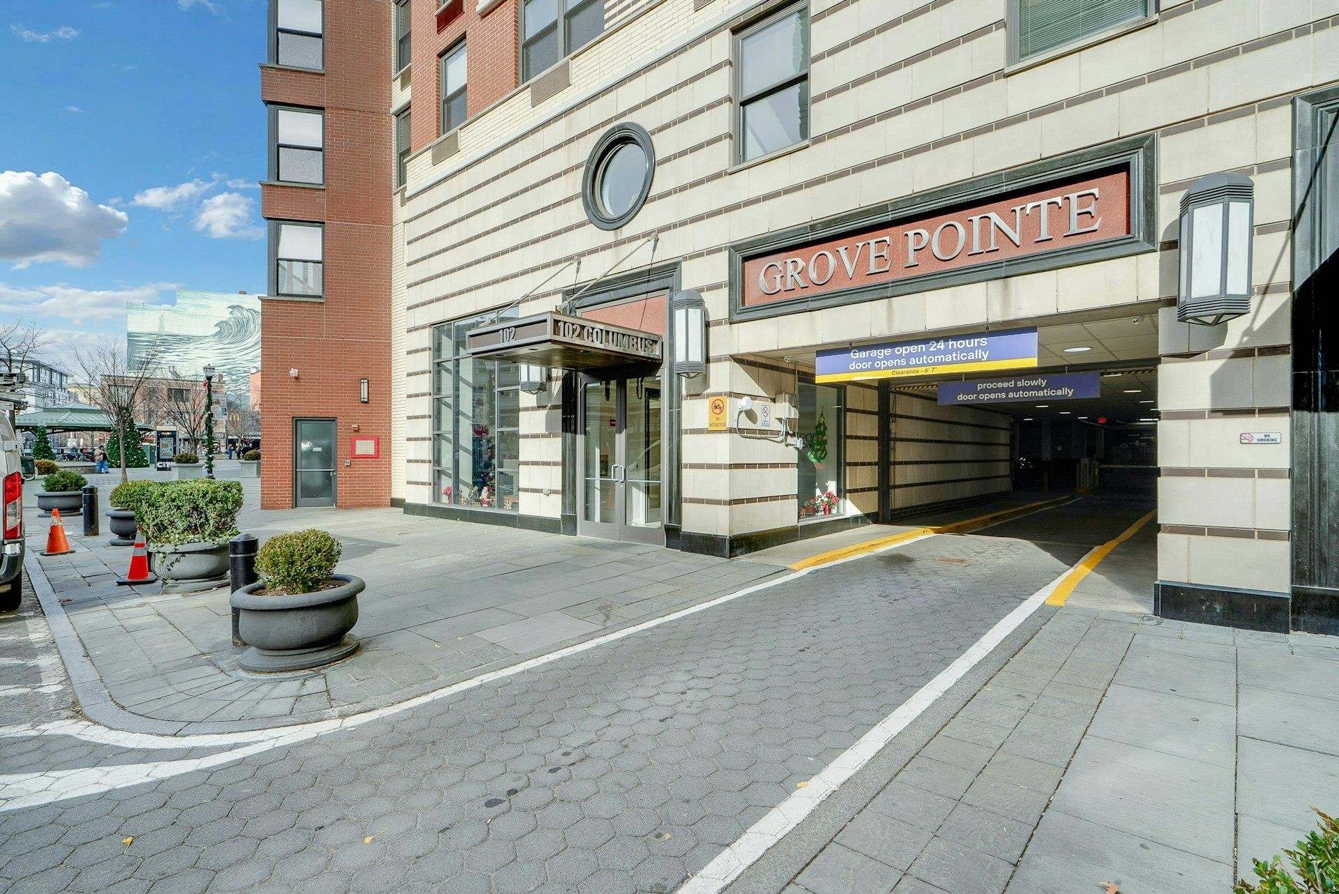 102 CHRISTOPHER COLUMBUS DR Unit: 803