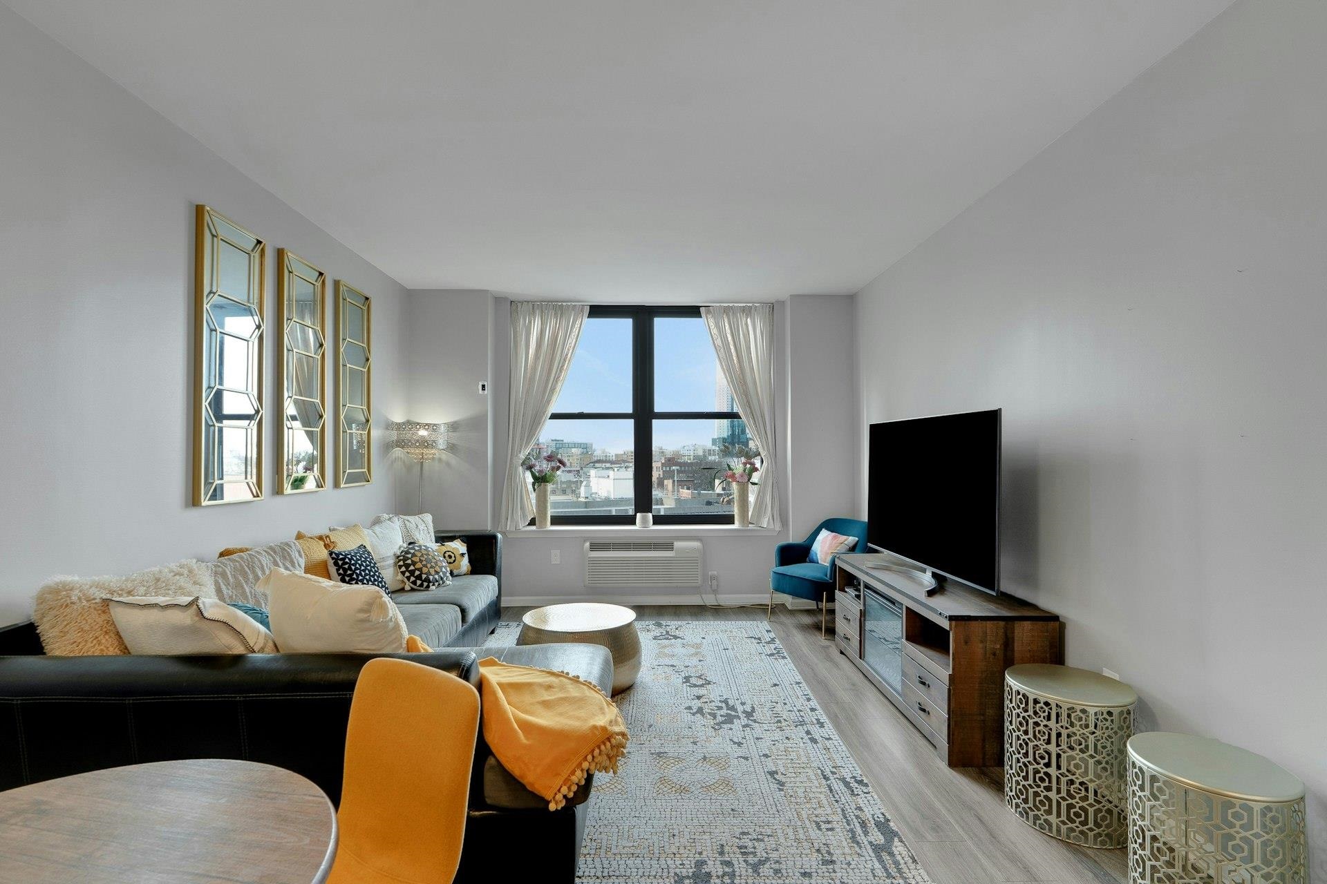 102 CHRISTOPHER COLUMBUS DR Unit: 803