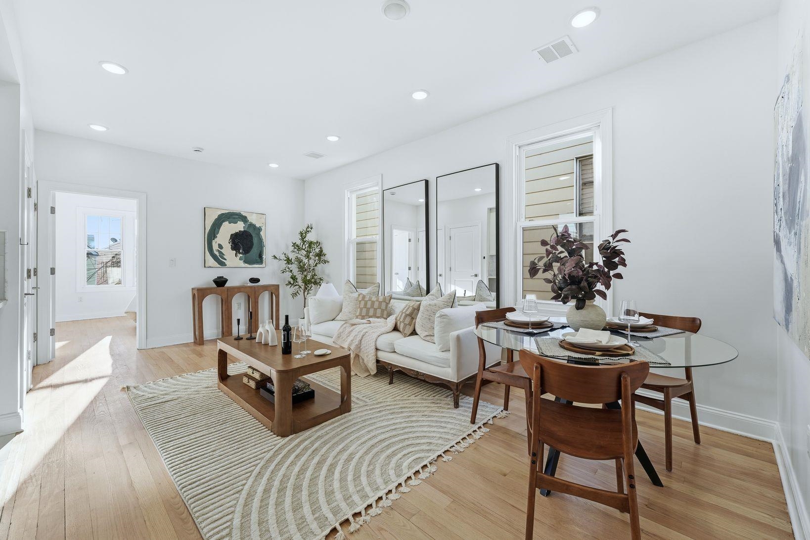 23 RANDOLPH AVE Unit: 2