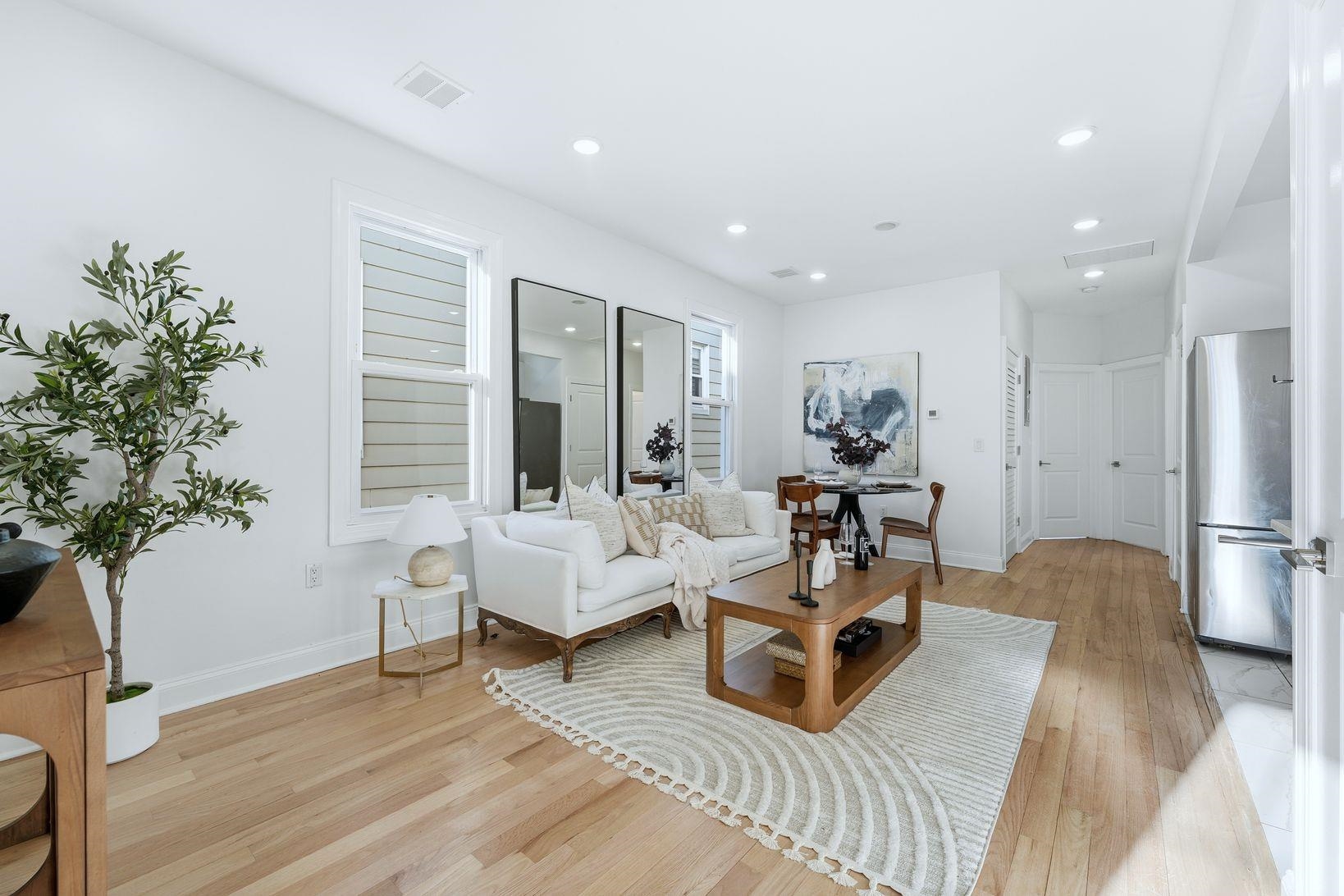 23 RANDOLPH AVE Unit: 2