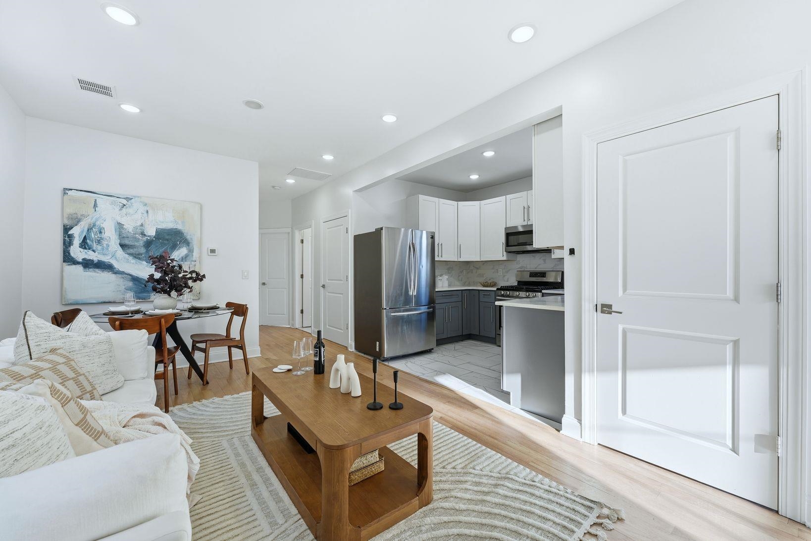 23 RANDOLPH AVE Unit: 2