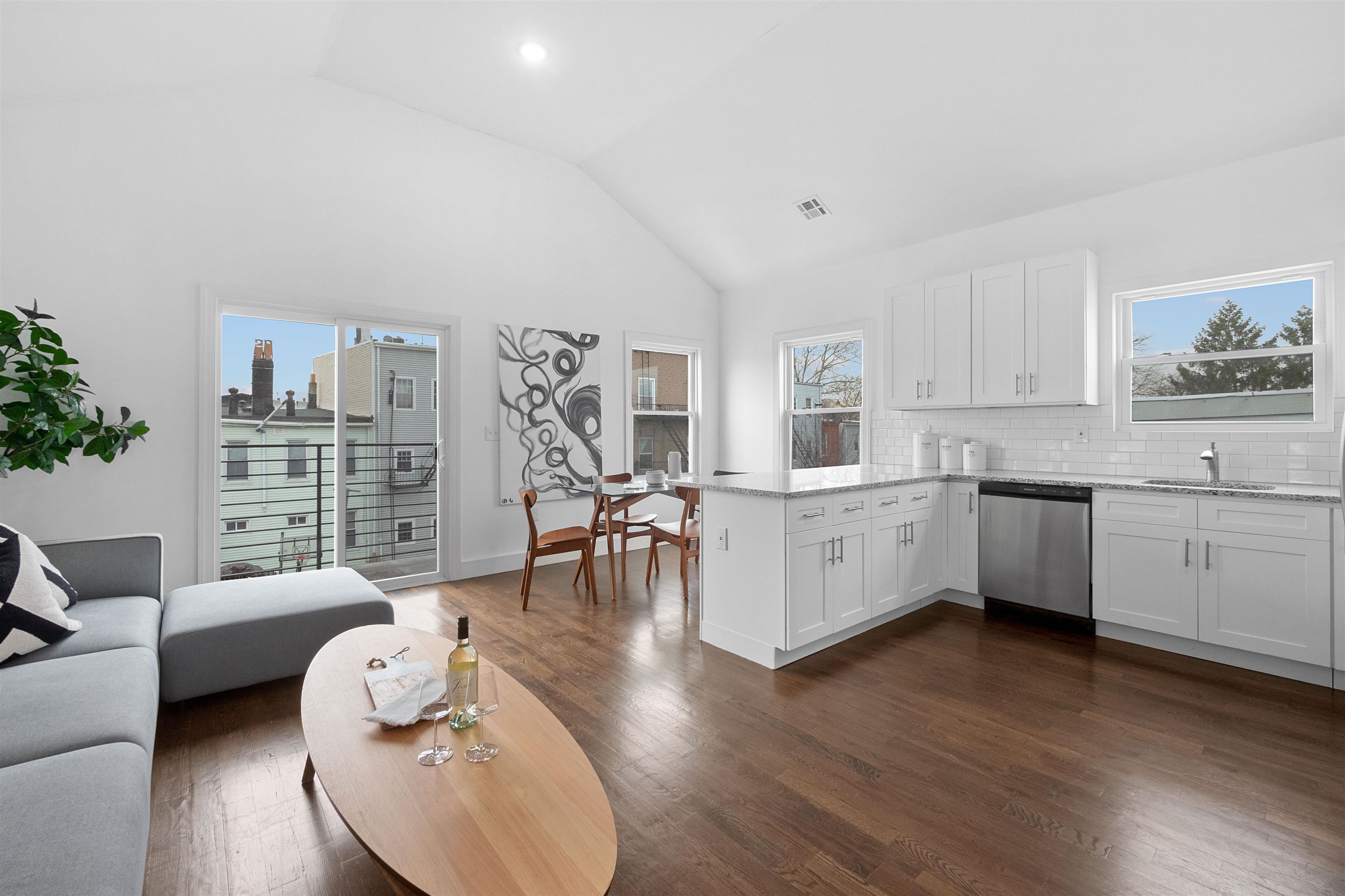 111 CHARLES ST Unit: 2