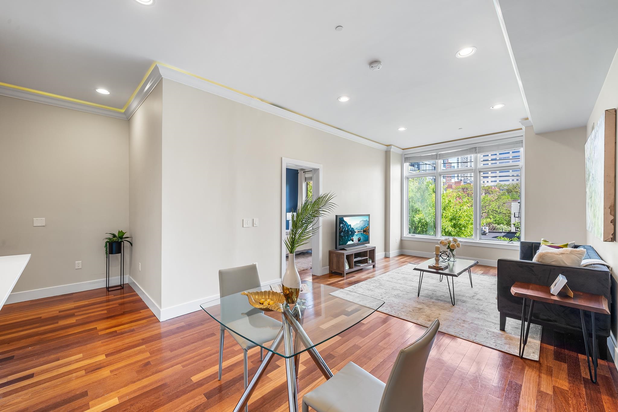 78 WAYNE ST Unit: 303