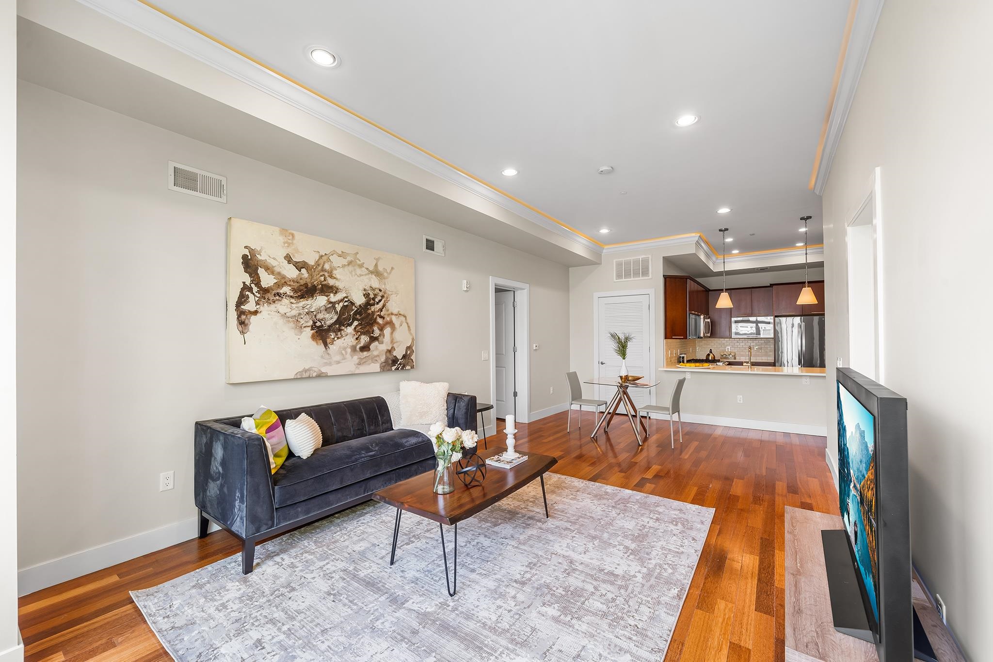 78 WAYNE ST Unit: 303