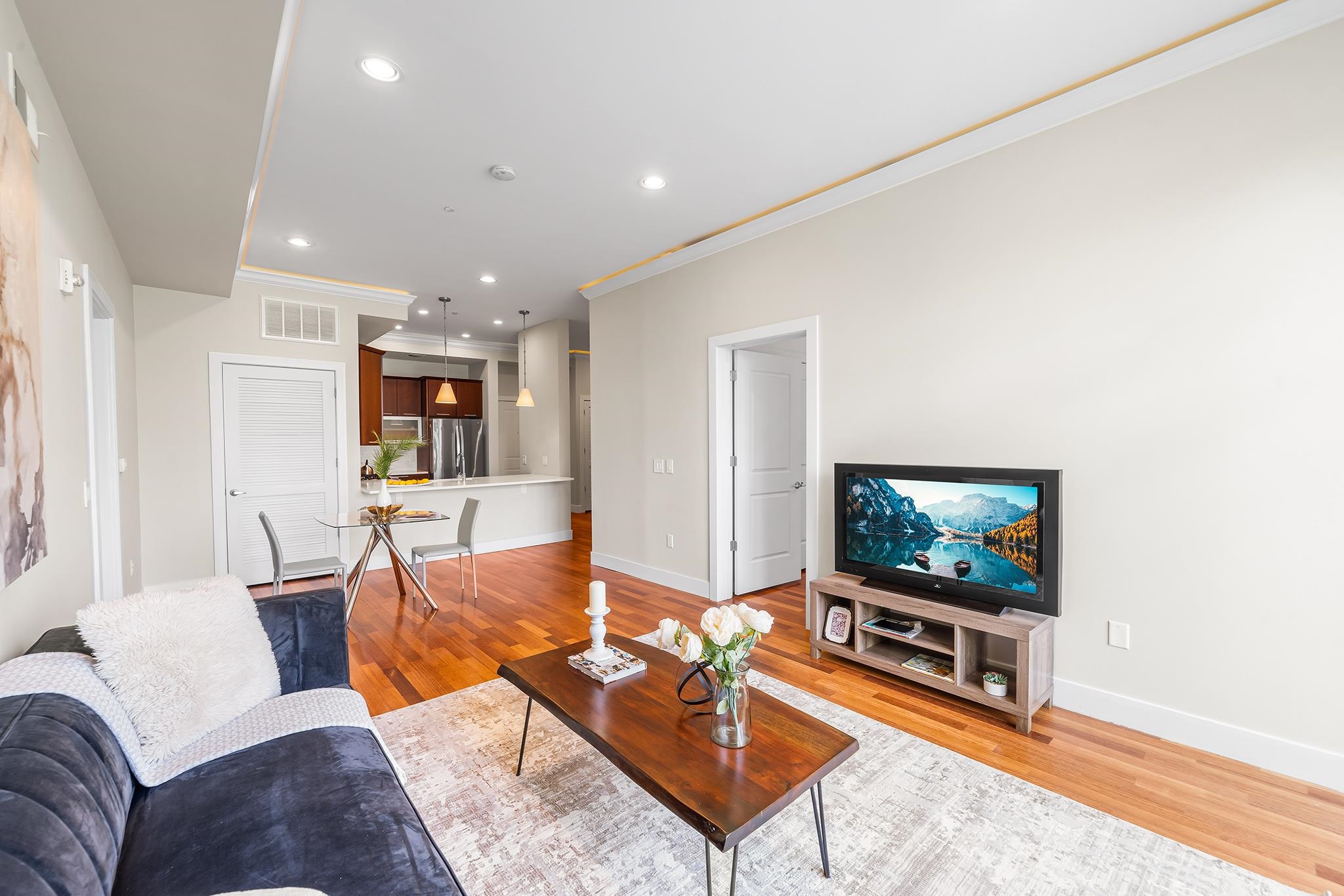 78 WAYNE ST Unit: 303