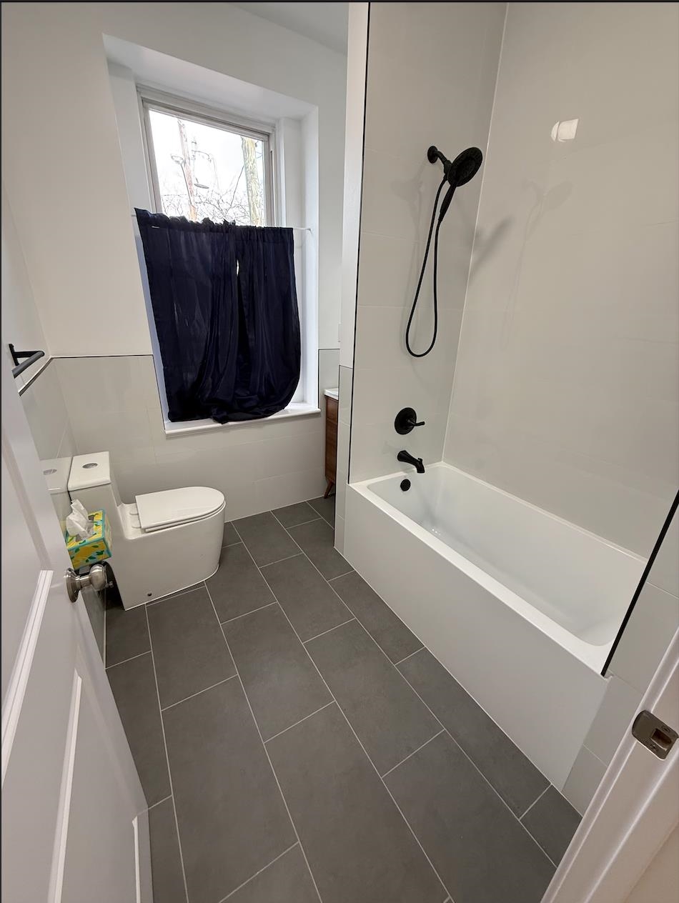 1137 50TH ST Unit: 2