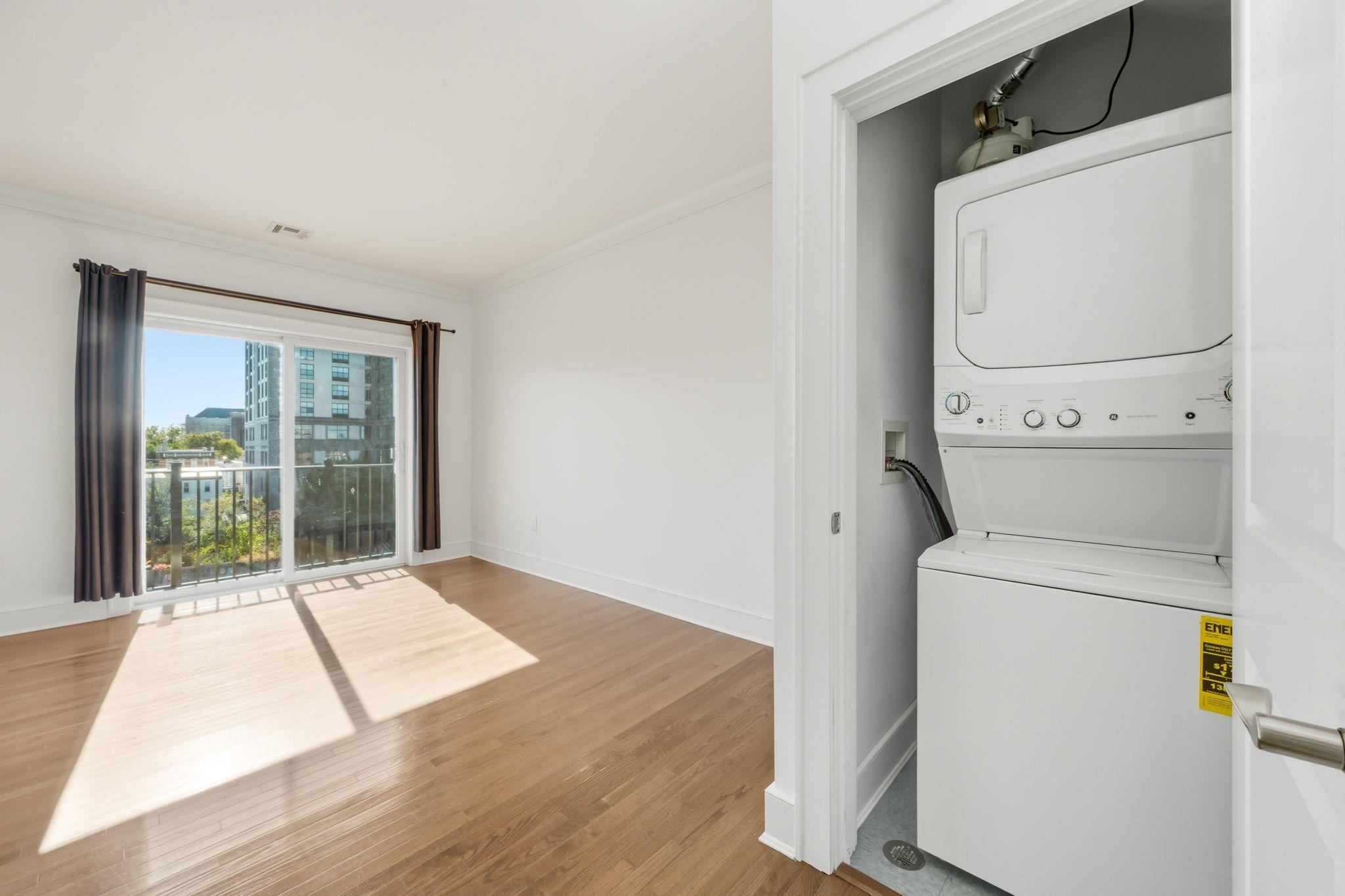 65 FLEET ST Unit: 403