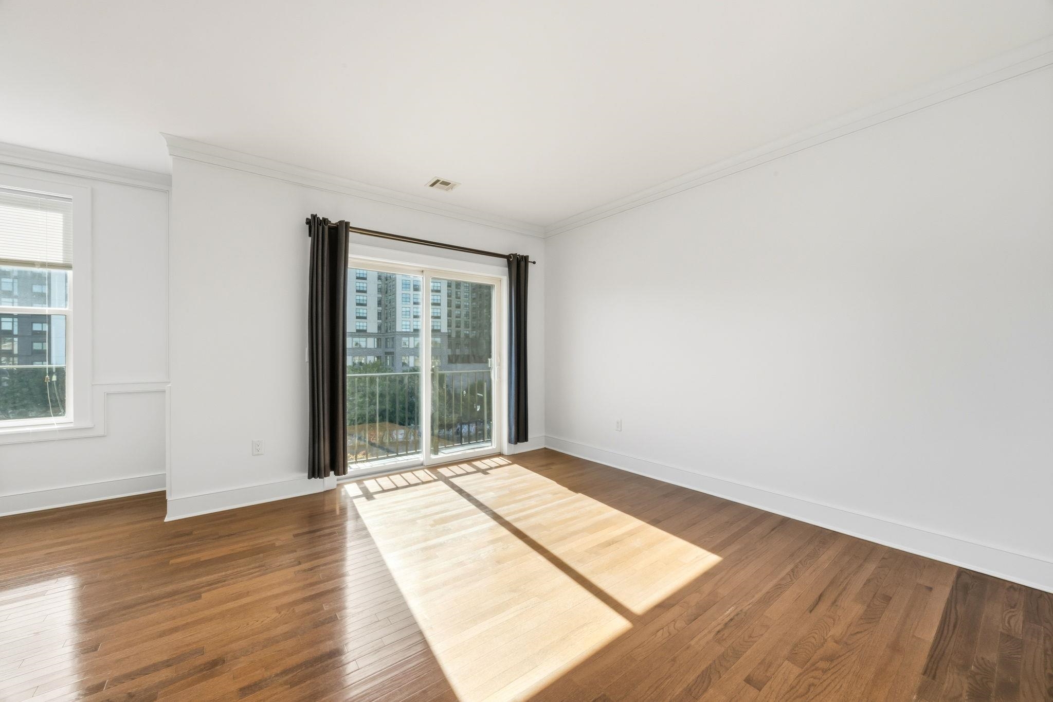 65 FLEET ST Unit: 403