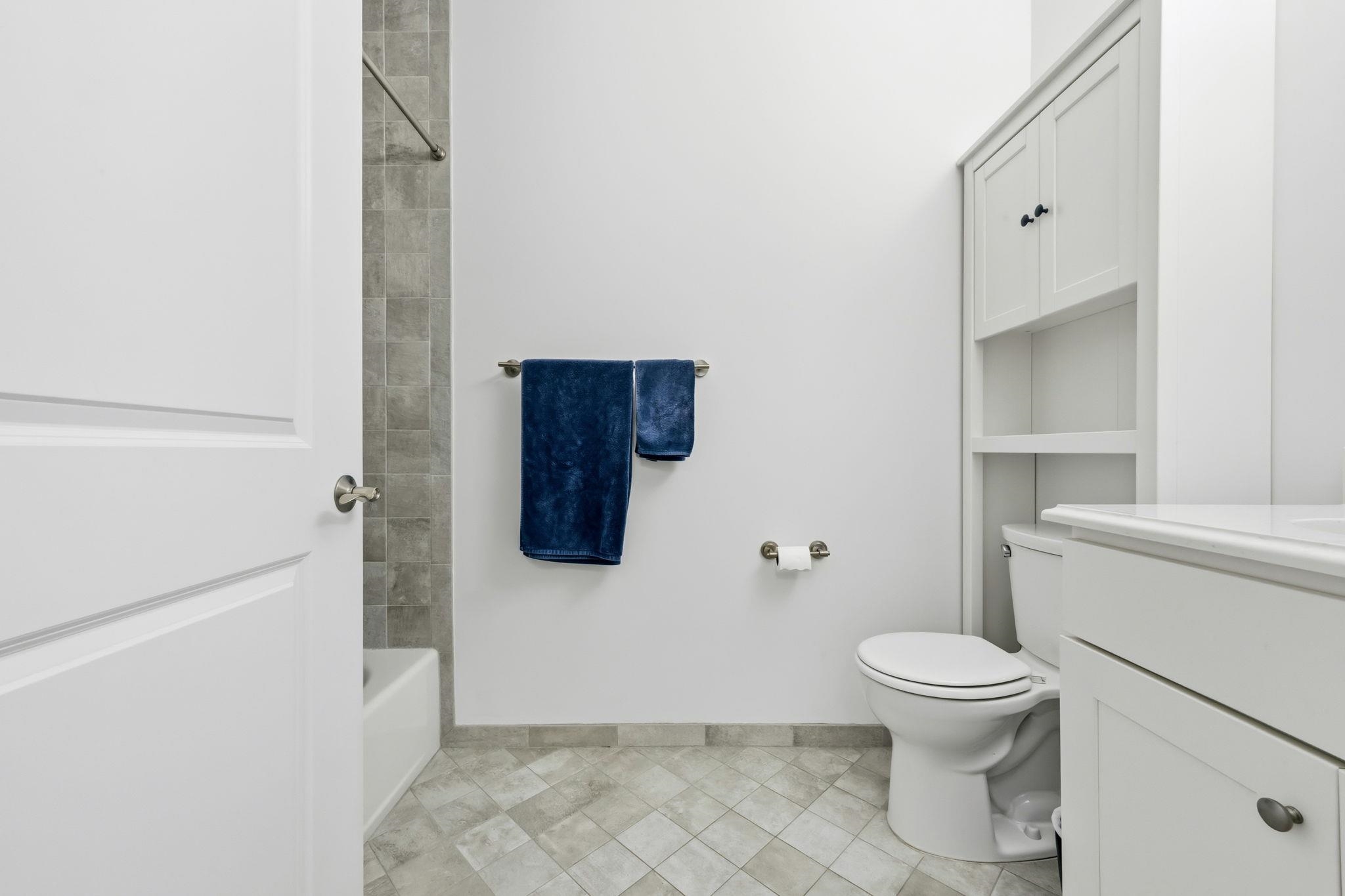 65 FLEET ST Unit: 403