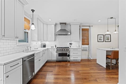 82 HIGHWOOD TERRACE