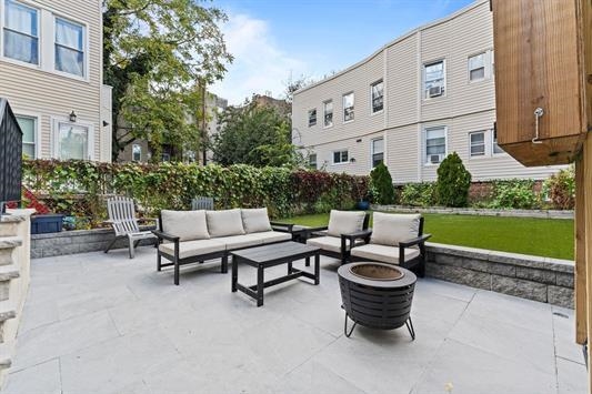 82 HIGHWOOD TERRACE