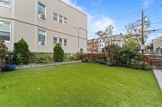 82 HIGHWOOD TERRACE