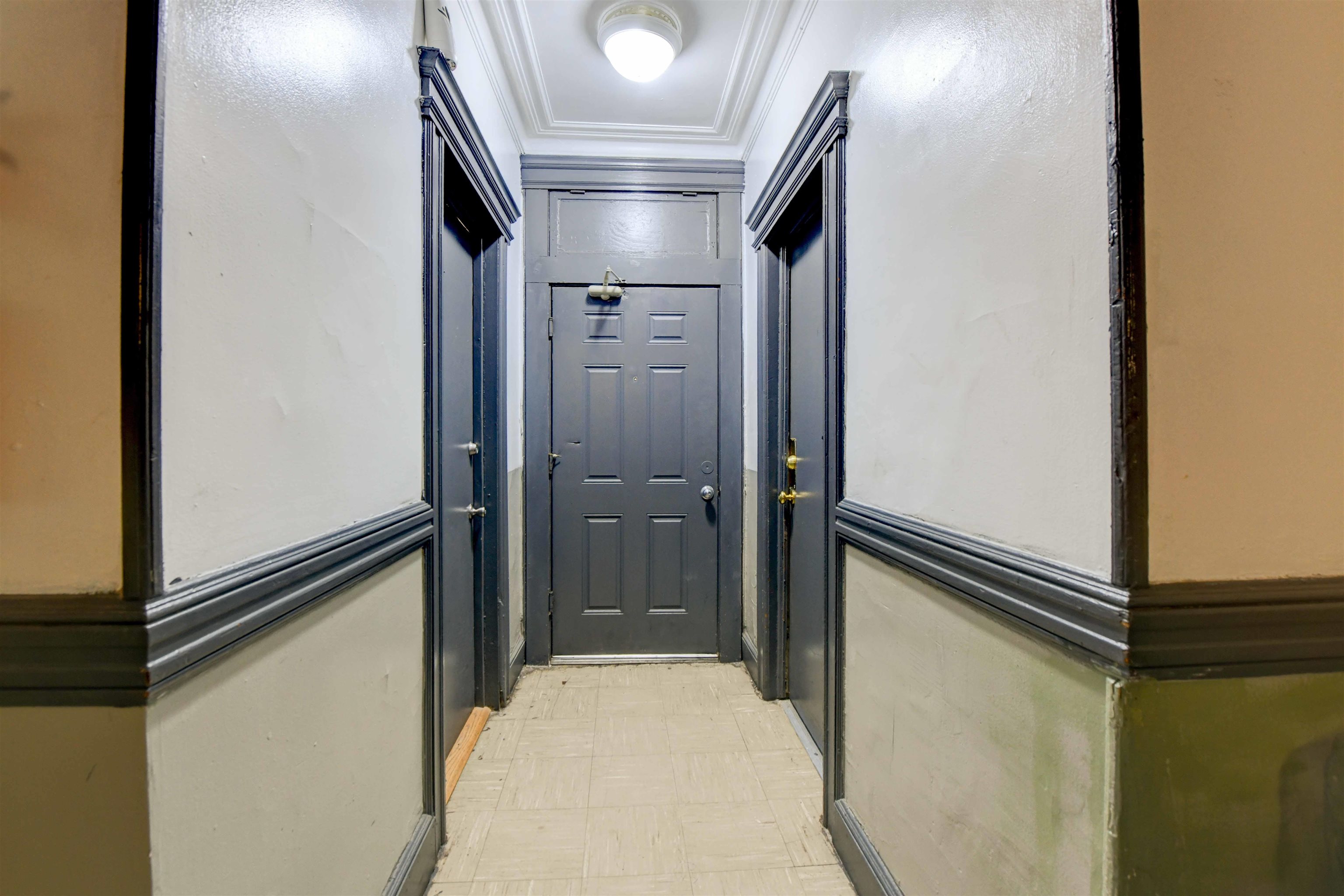 200 NUNDA AVE Unit: 1R