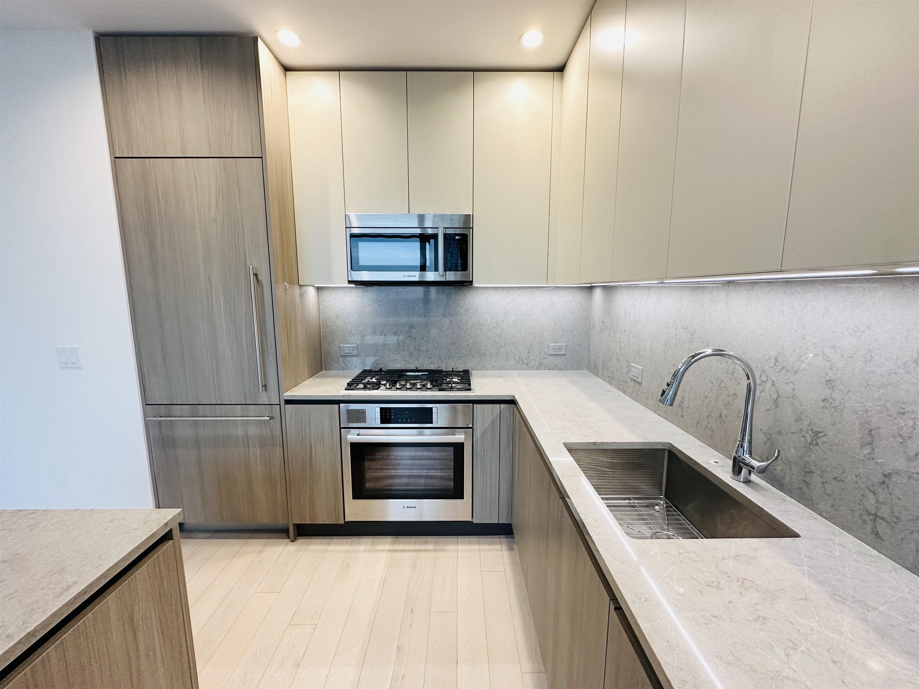 151 BAY ST Unit: 3002