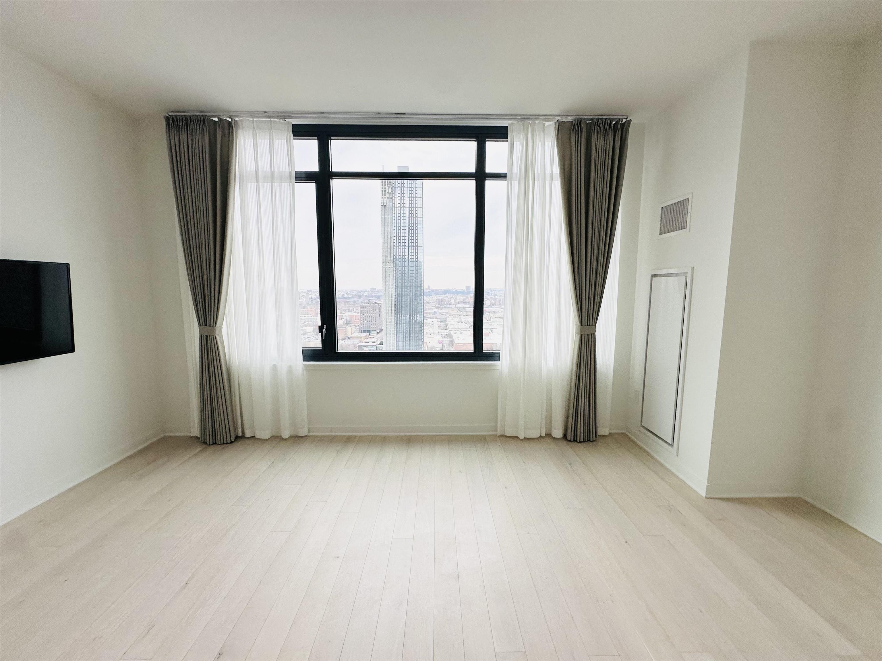 151 BAY ST Unit: 3002